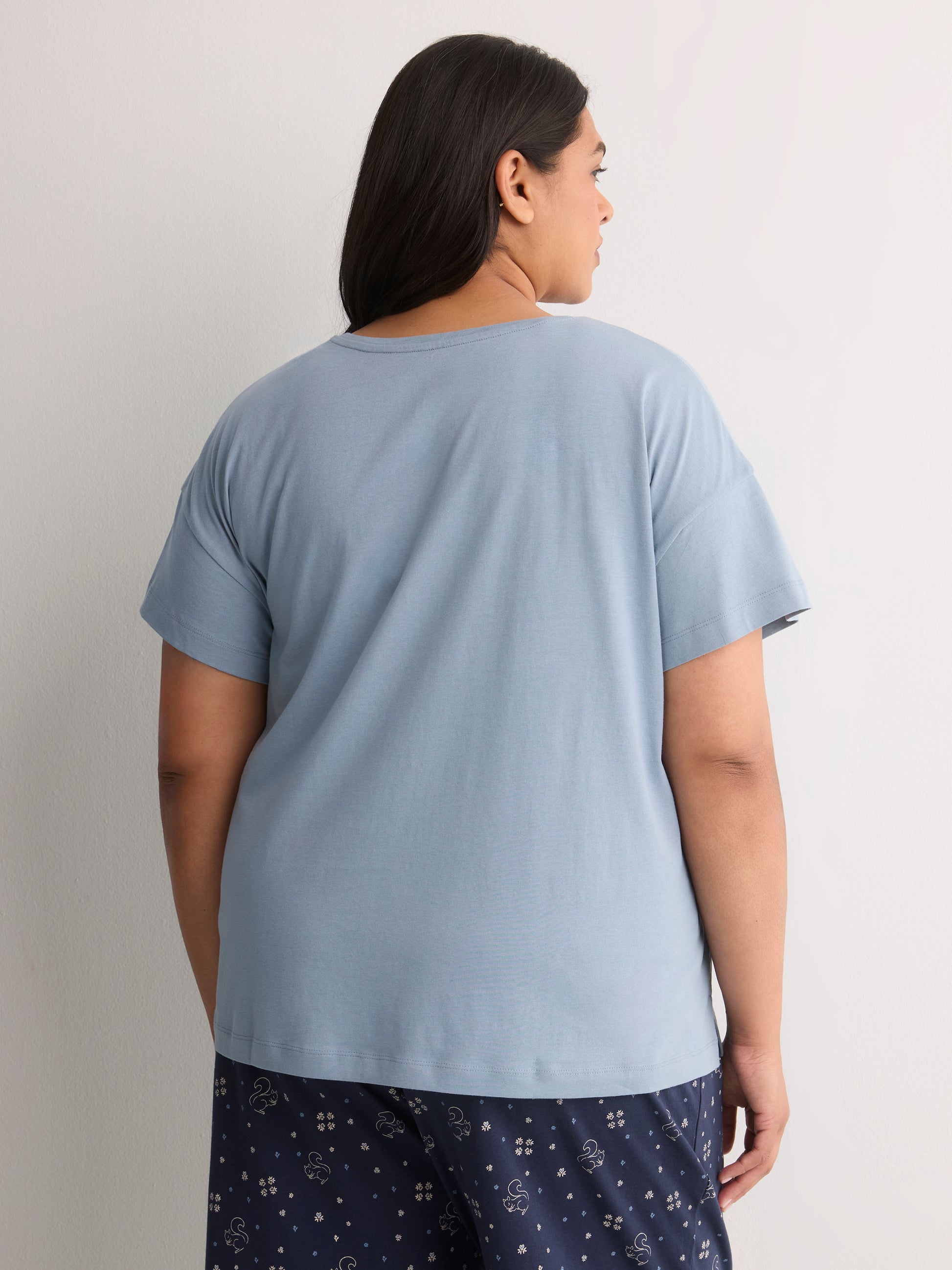 Blue Short-Sleeve Boxy Pyjama Top with Squirrel Print - tiVOGLIO