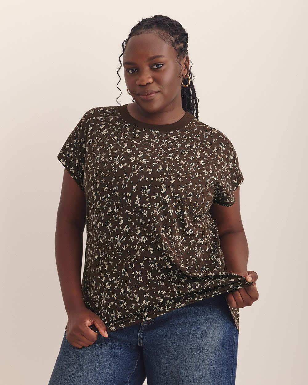 Extended-Sleeve Crew Neck T-Shirt - PENN. Essentials