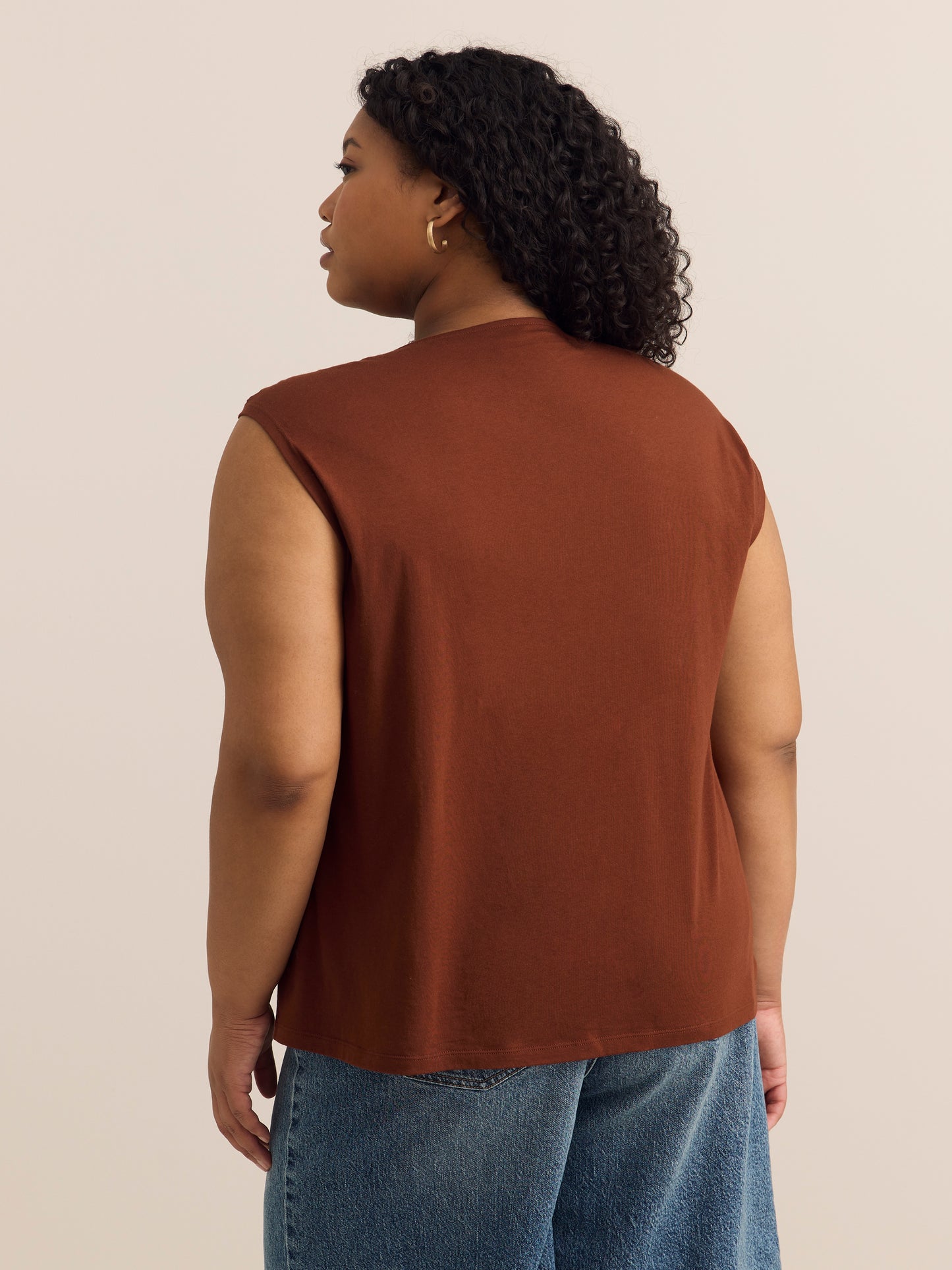 Straight Knit Top with Metal Jewel