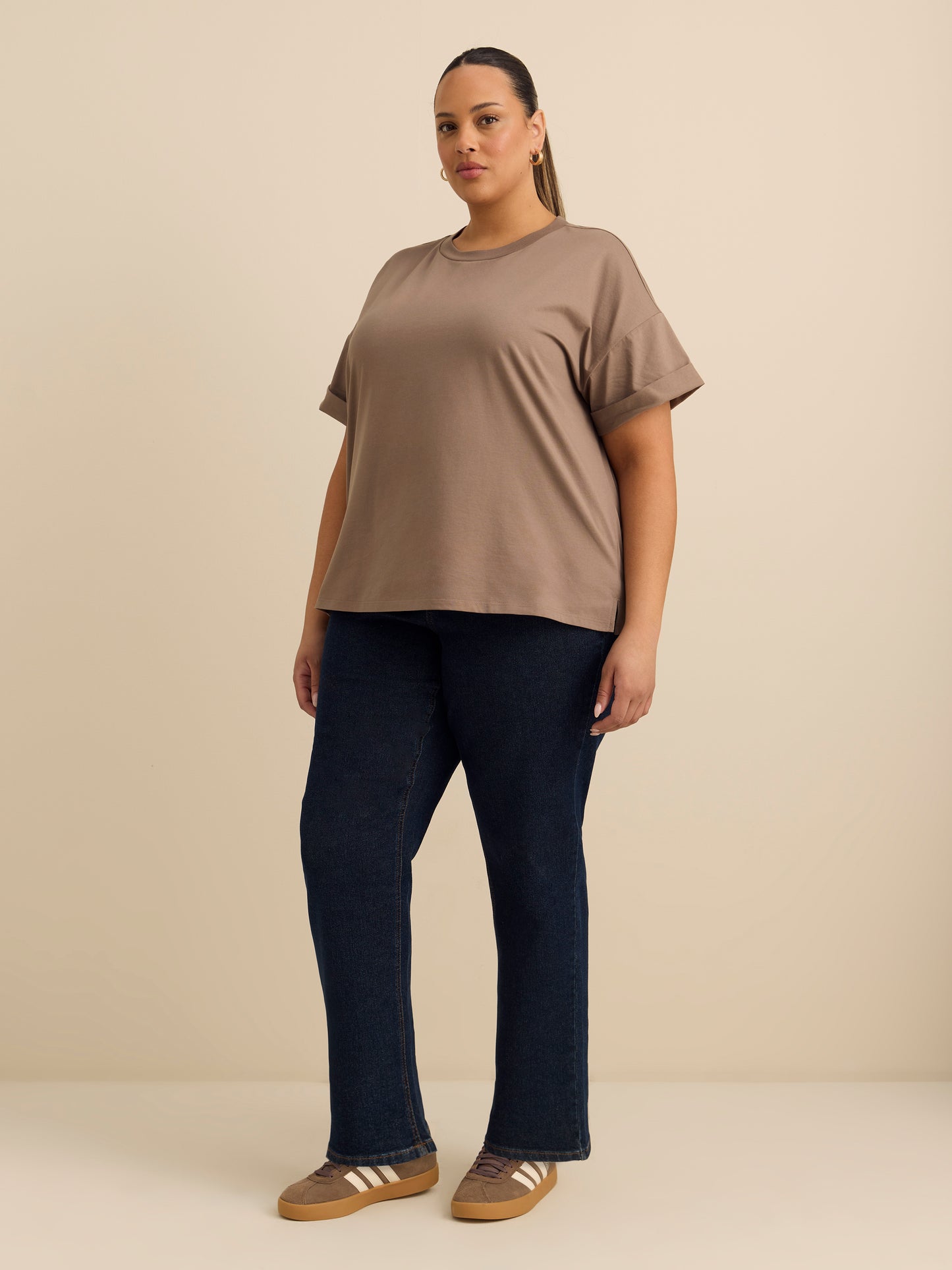 T-shirt à col rond, coupe carrée