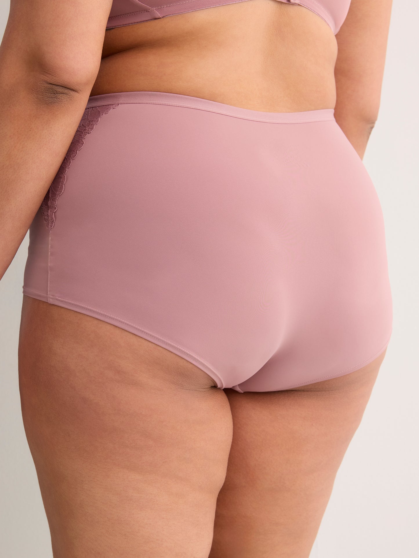 Microfibre Knit Boyshort with Lace - Déesse