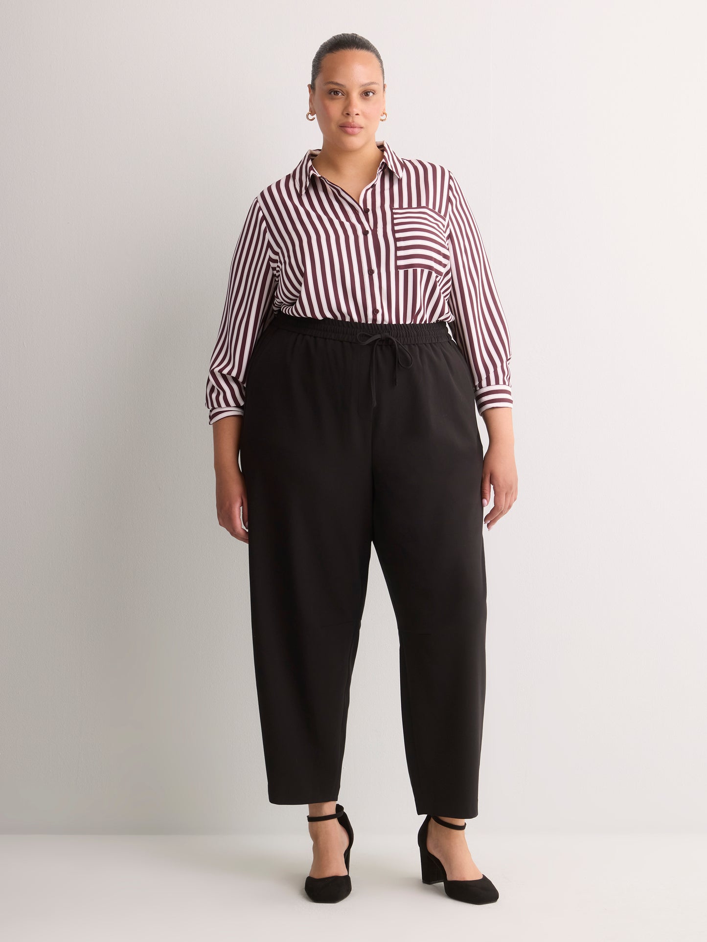 Black Workleisure Barrel-Leg Pull-On Pant