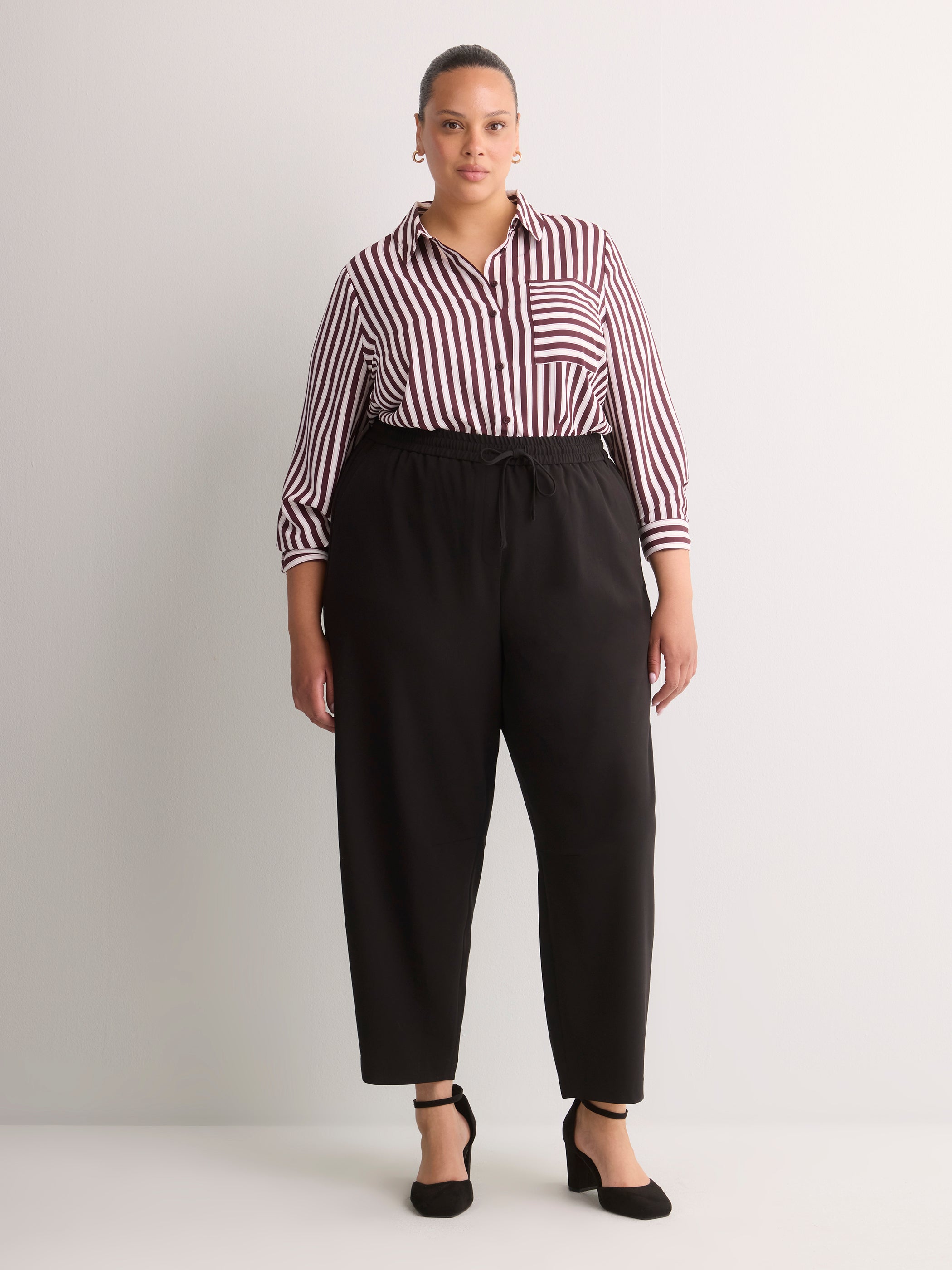 Black Workleisure Barrel-Leg Pull-On Pant