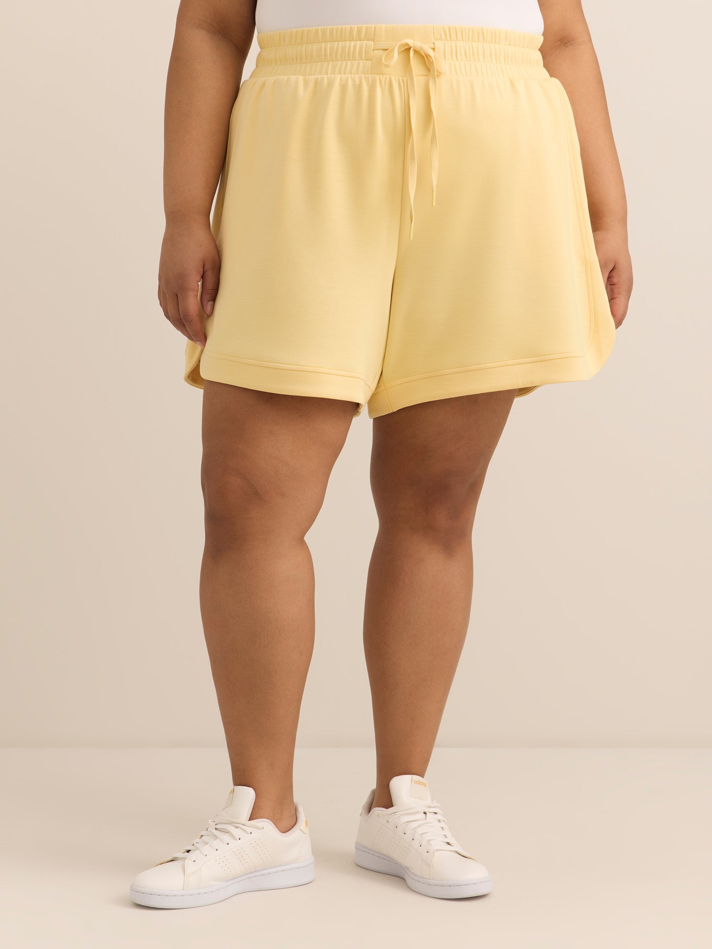 Responsible, Lightweight Beige Tulip-Hem Bermuda Short - Active Zone