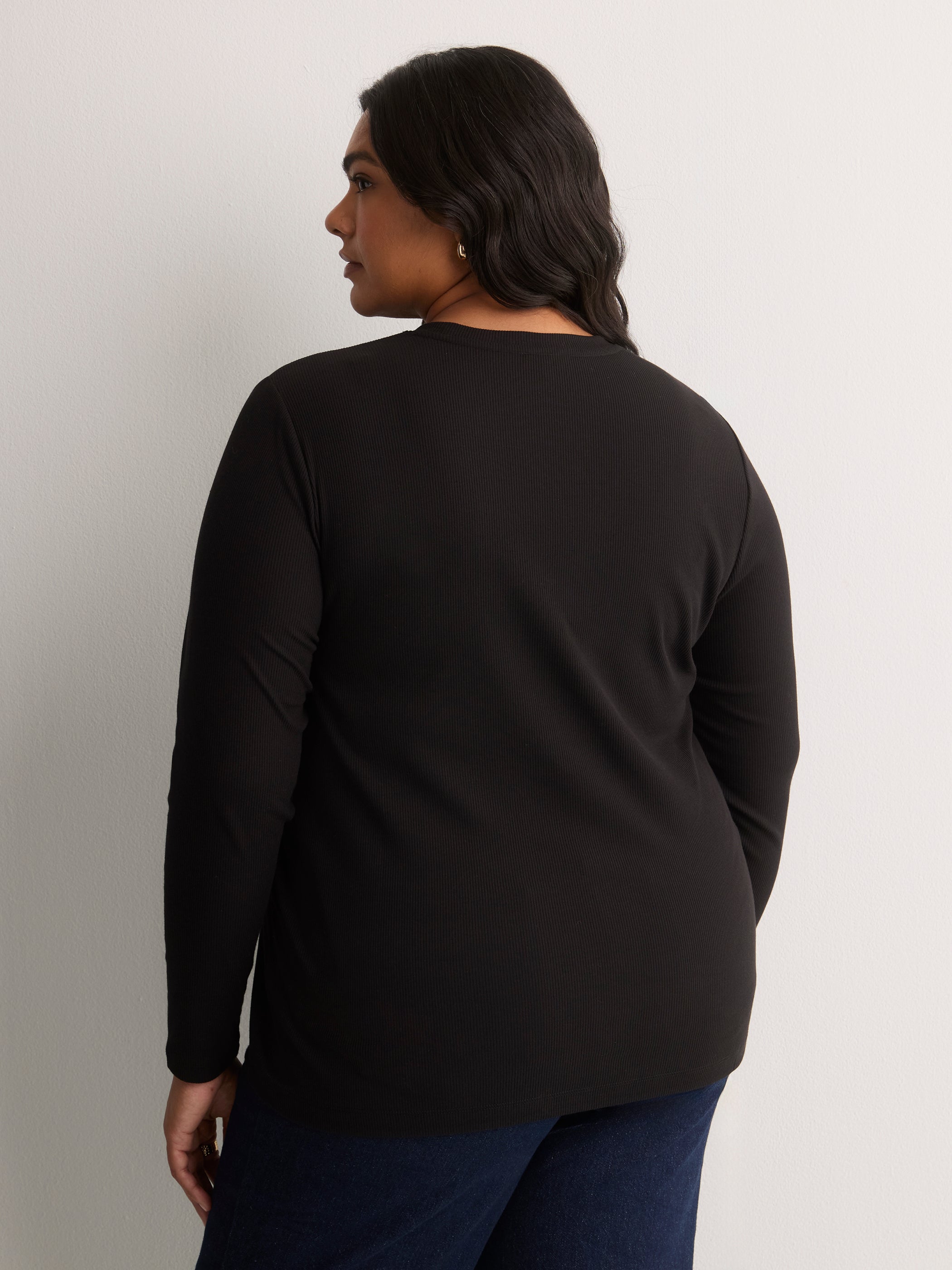 Boyfriend-Fit Long-Sleeve Rib Knit Tee