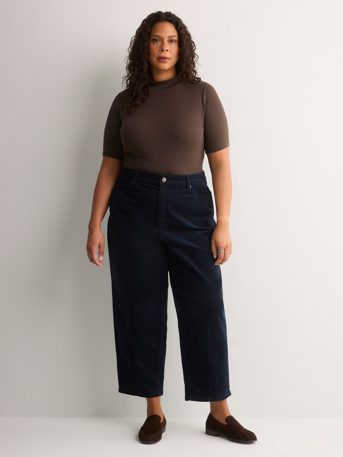 Curvy-Fit Barrel-Leg Corduroy Pant