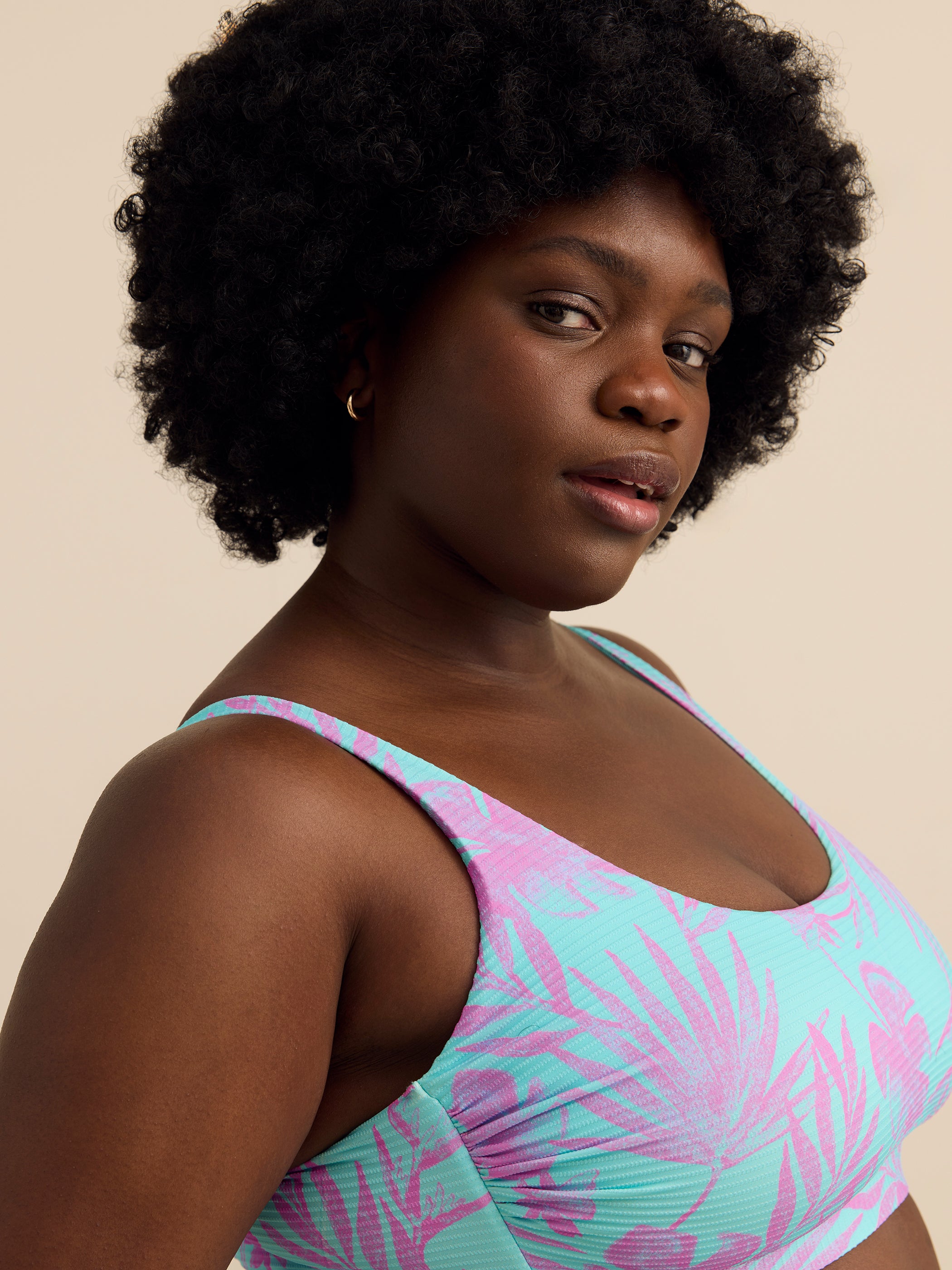 Tropical Amore Scoop Bikini Top - Body Glove