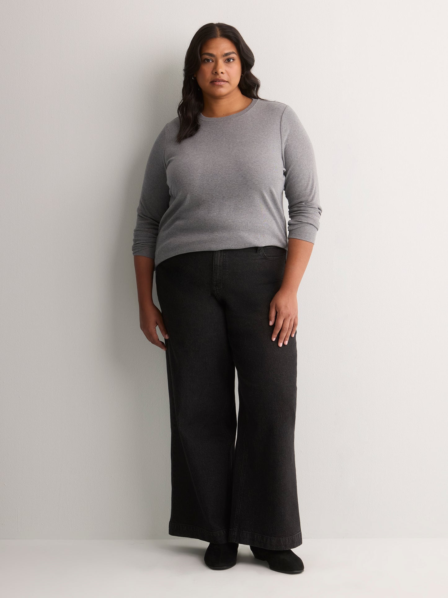 Fitted Long-Sleeve Rib Knit Tee