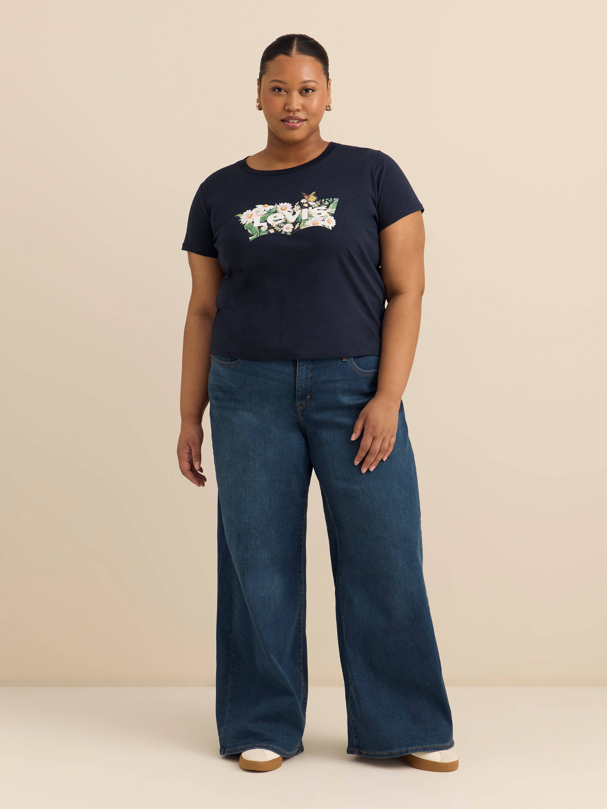 T-shirt à col rond avec logo vagué et fleurs - Levi's