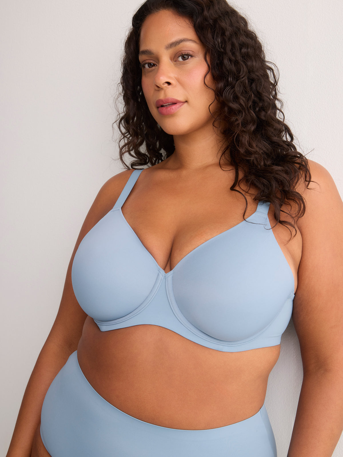 Essential Microfibre Lightly Padded Underwire T-Shirt Bra - tiVOGLIO