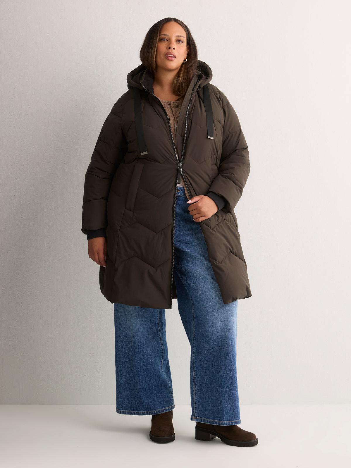 Long Stretch Hooded Puffer Jacket - Active Zone