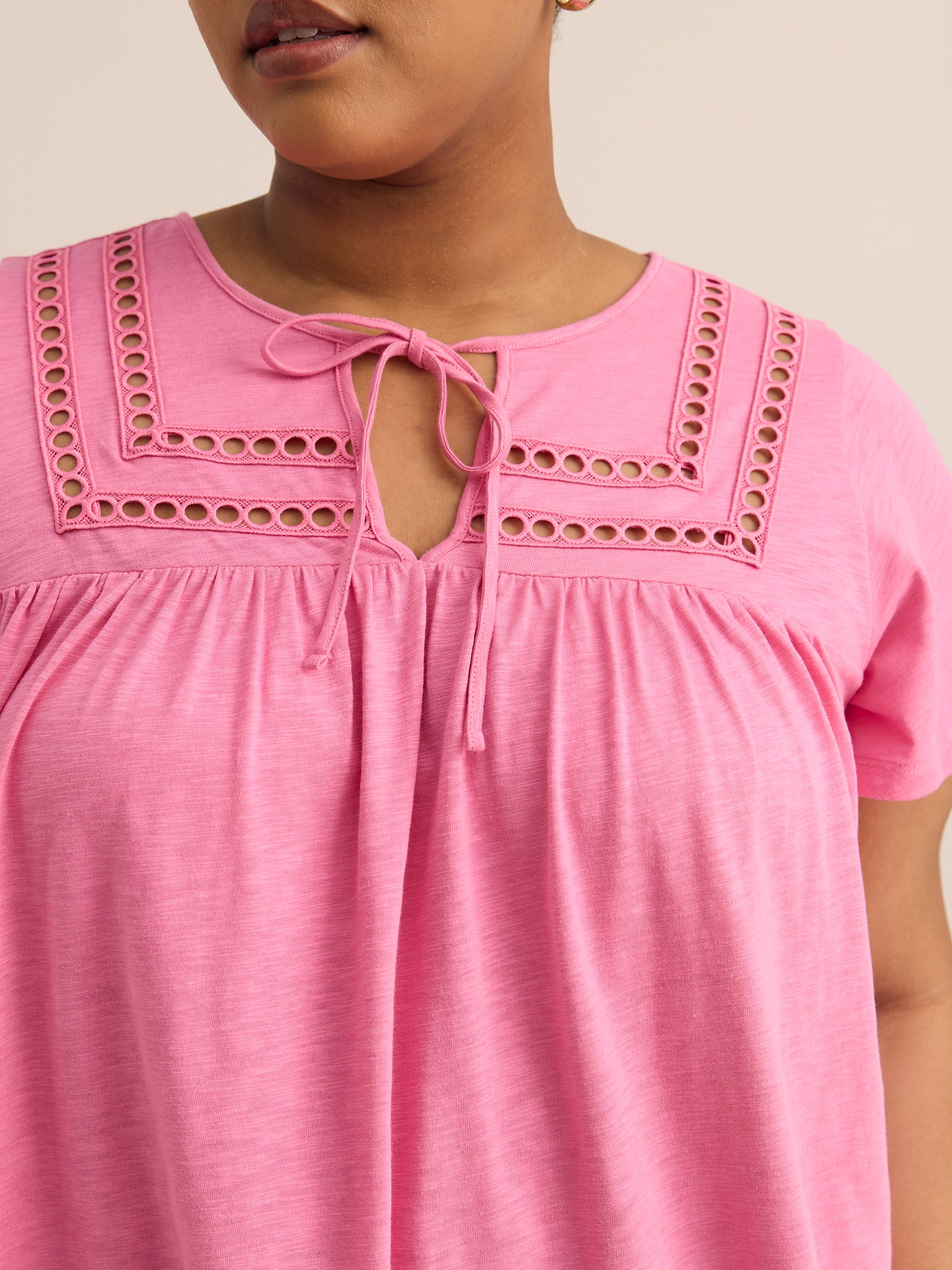 Slight Swing-Fit Crochet-Insert Top