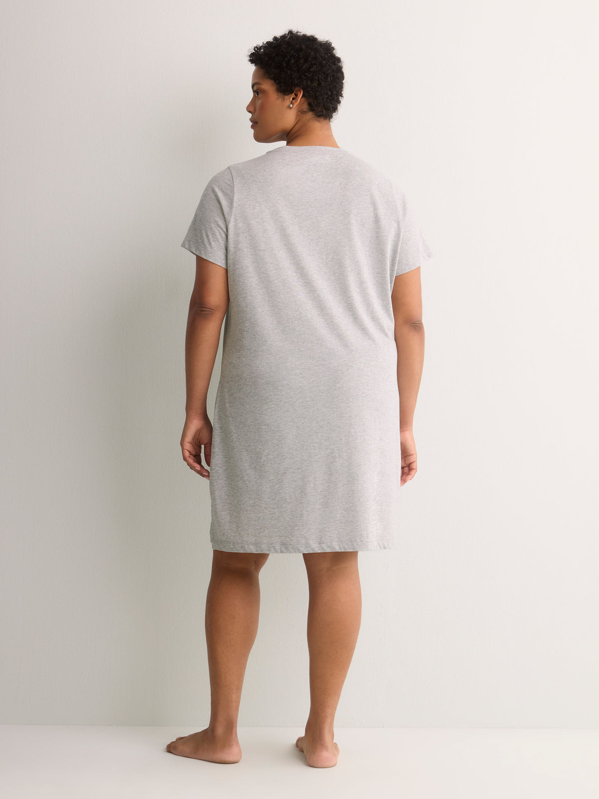 Grey Short Sleepshirt with Heart Chest Print - tiVOGLIO