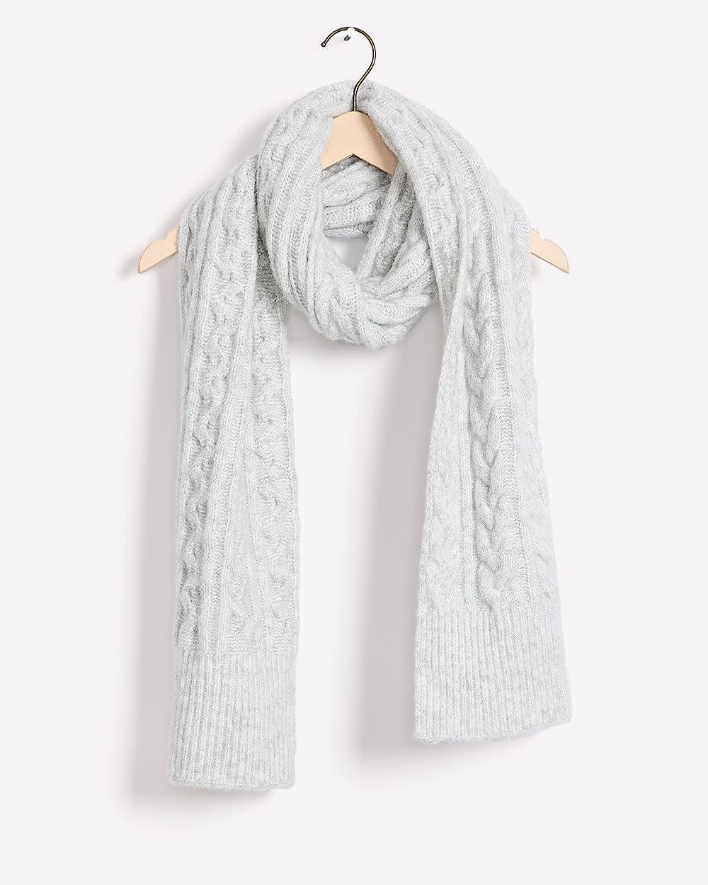 Écharpe en mailles torsadées