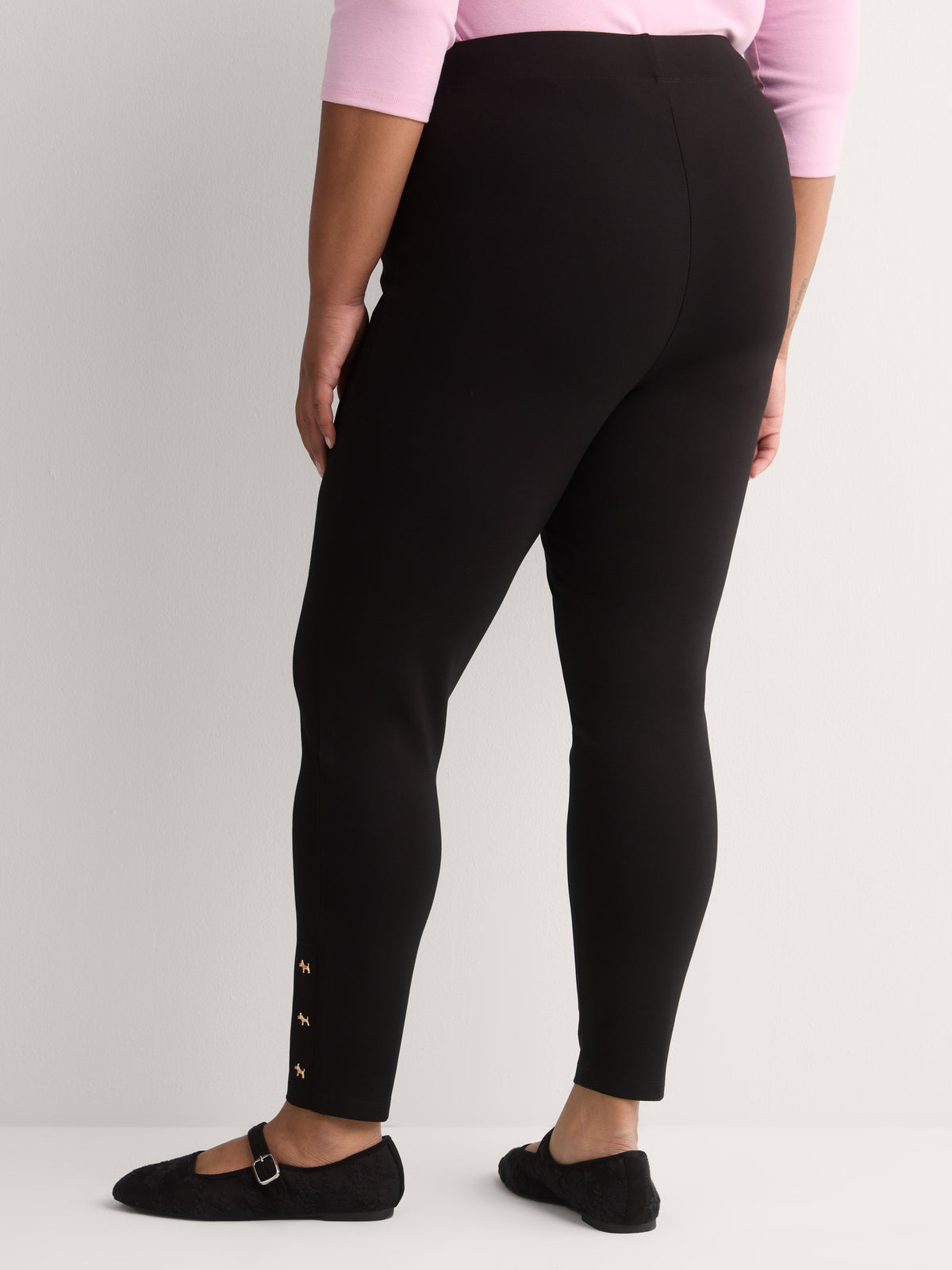 Legging tendance noir avec rivets dorés en forme de chien, tissu responsable