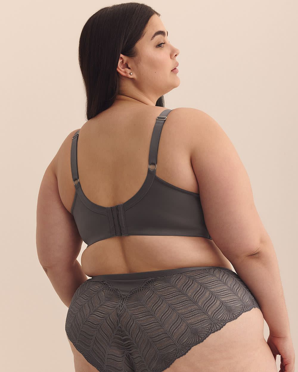 Unlined Underwire Bra with Mesh and Lace - Déesse Collection