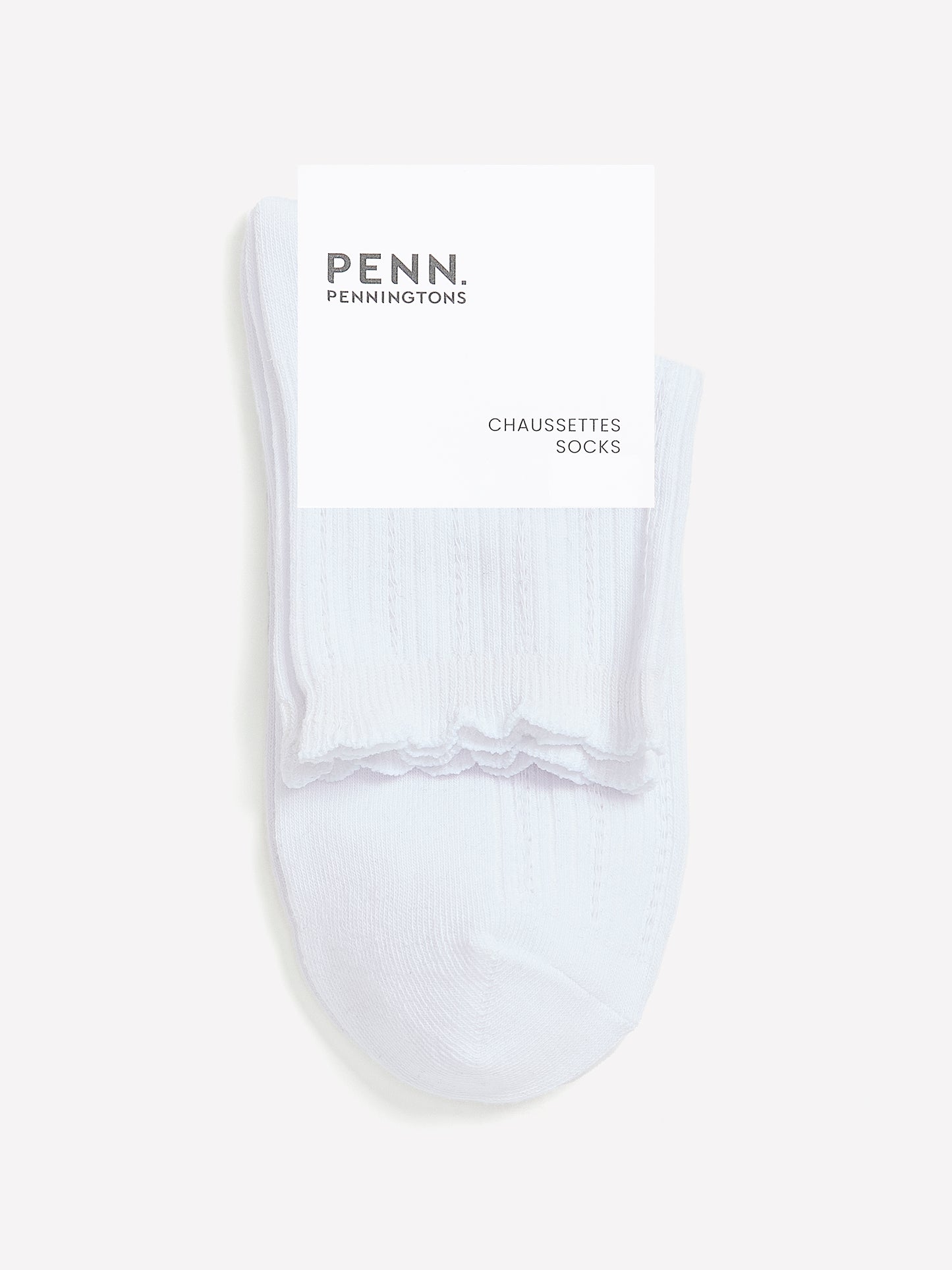 Textured Ankle Socks with Scalloped Edge