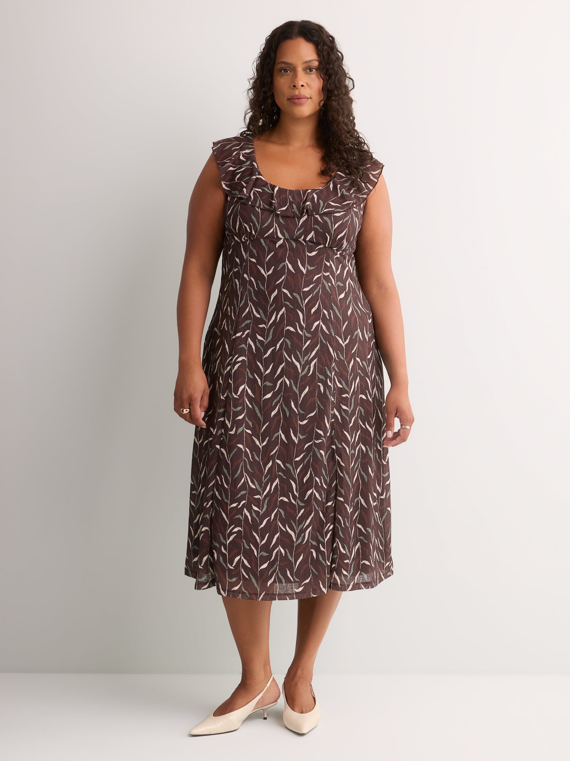 Leaf-Print Sleeveless Midi Dress with Ruffled Empire Waist - Addition Elle