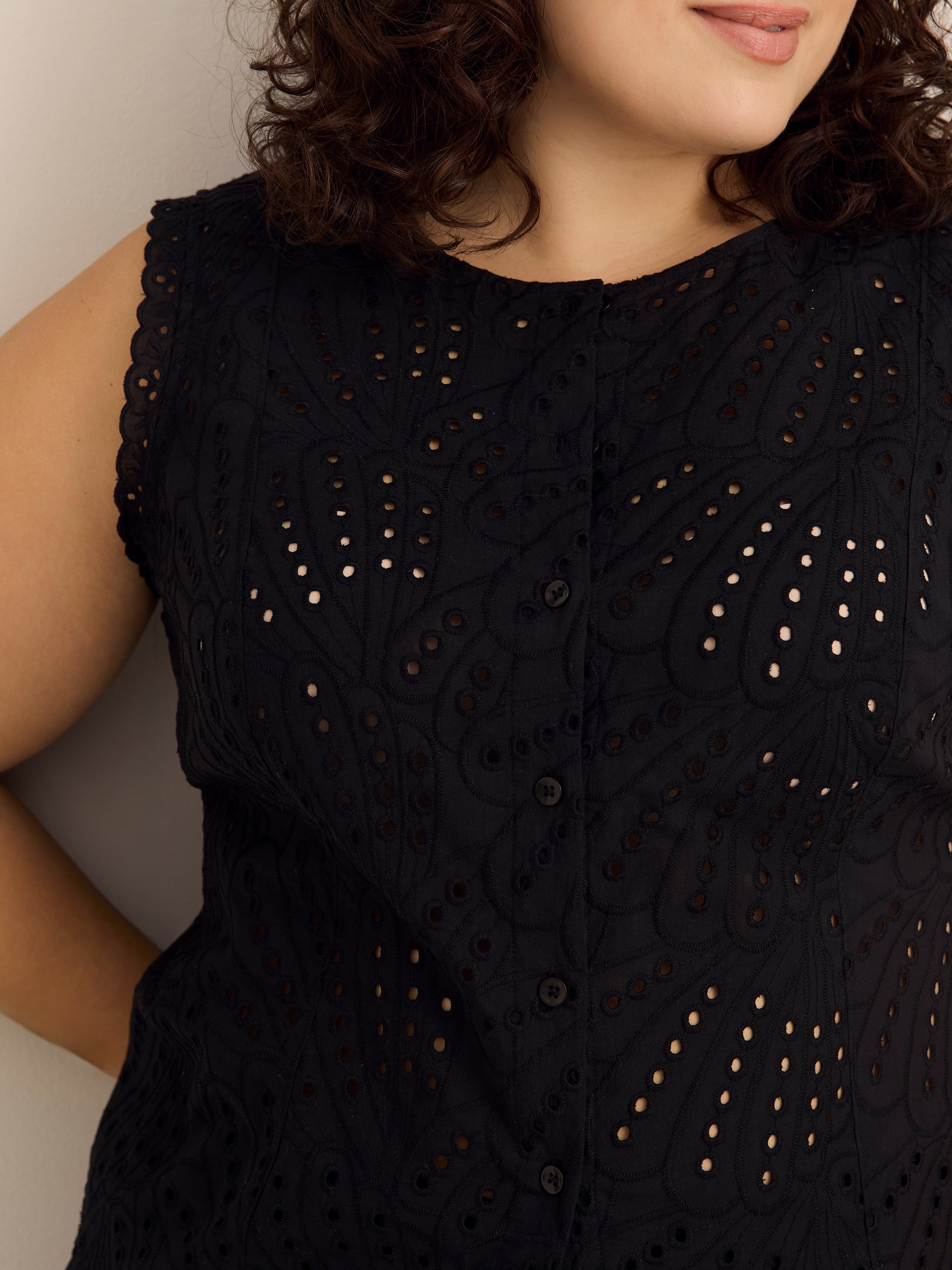 Sleeveless Buttoned Down Eyelet Blouse