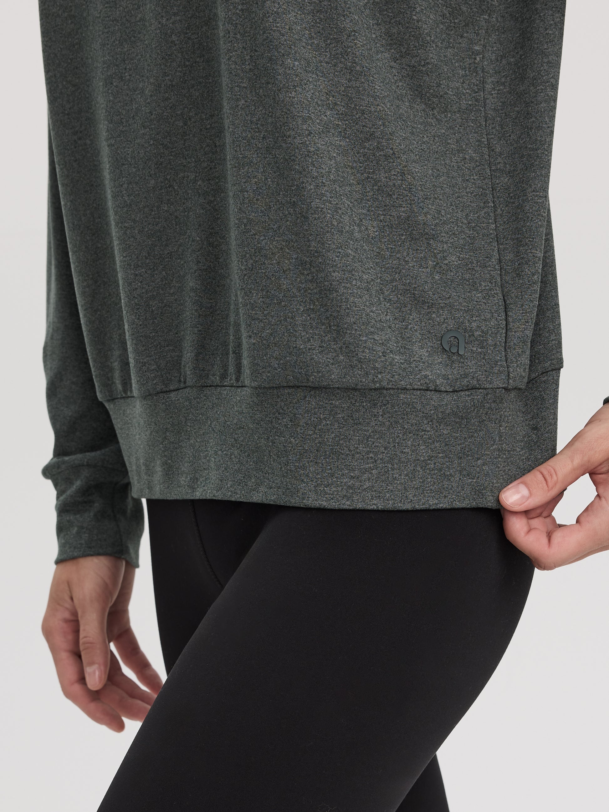 Crew-Neck Pullover - DRY-LUX (R) Hyba Essentials