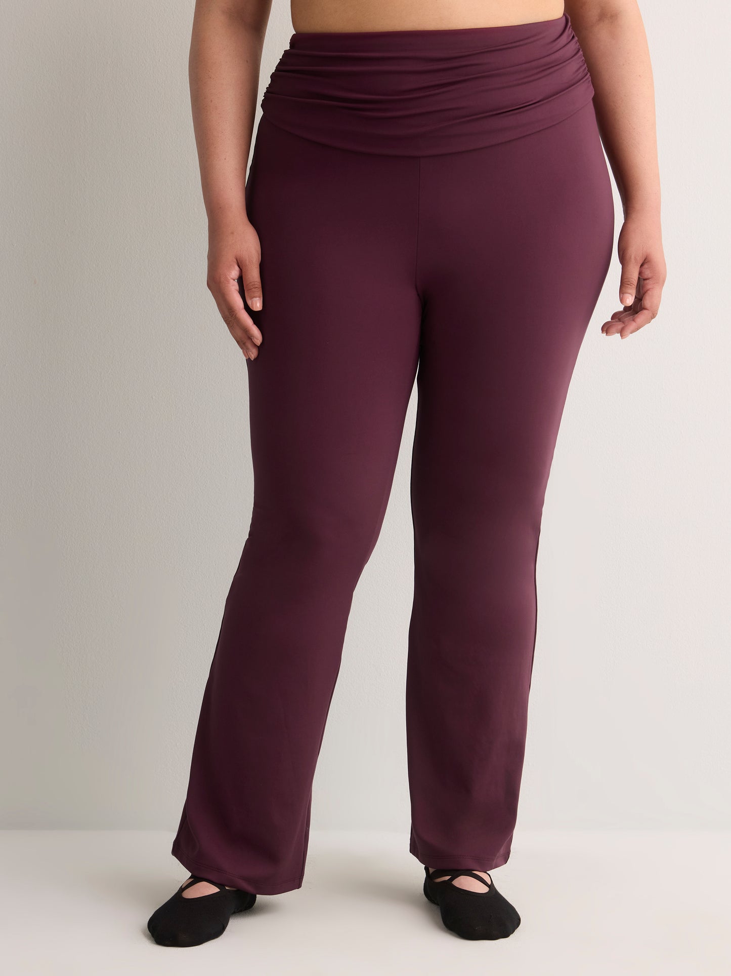 Responsible, Petite, Yoga Legging with Shirring Waistband - Active Zone