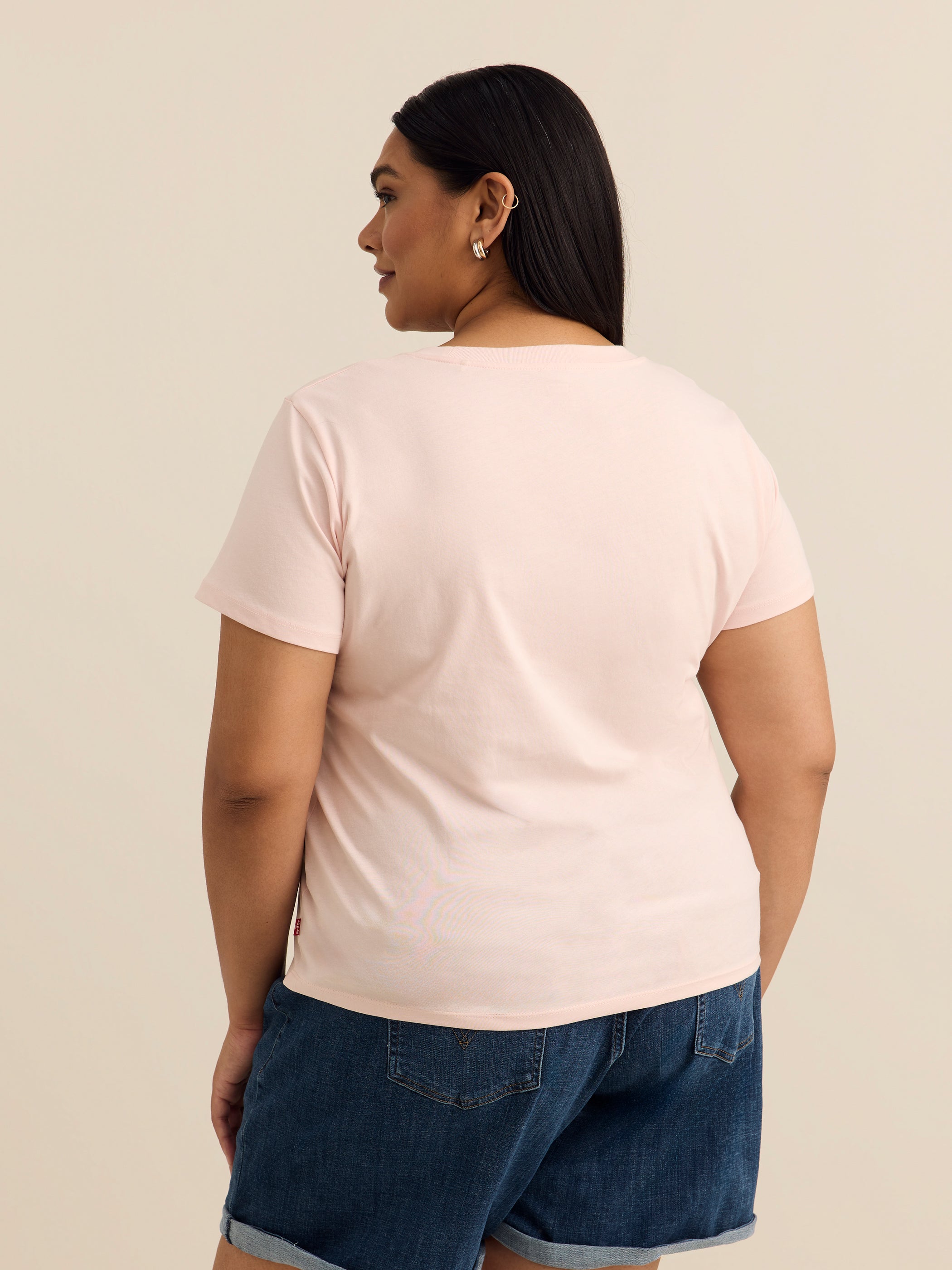 Pink Crew-Neck Tee with Floral Batwing Logo - Levi's