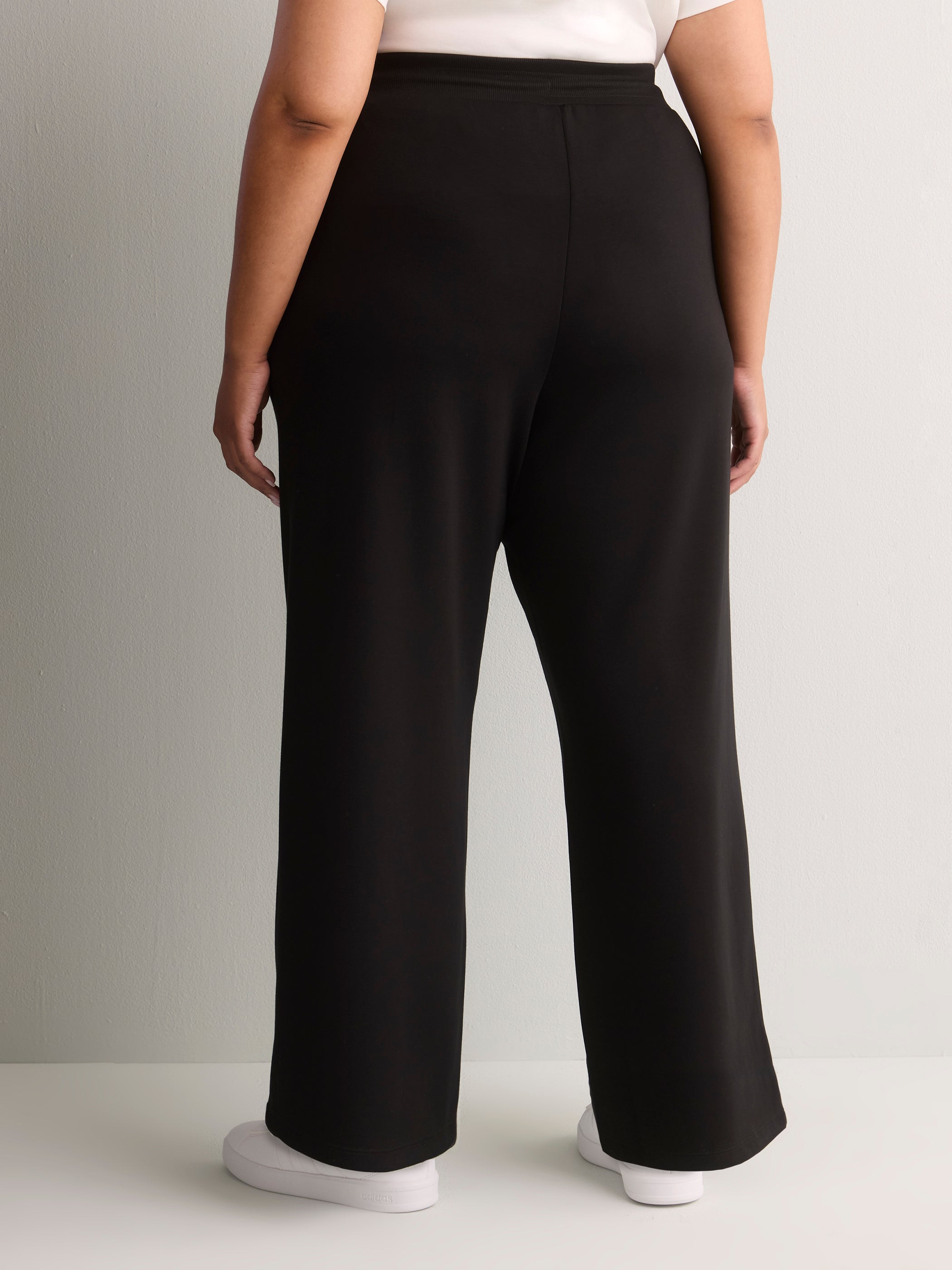 Responsible, Petite, Black High-Rise Wide-Leg Pull-On Knit Pant - Active Zone