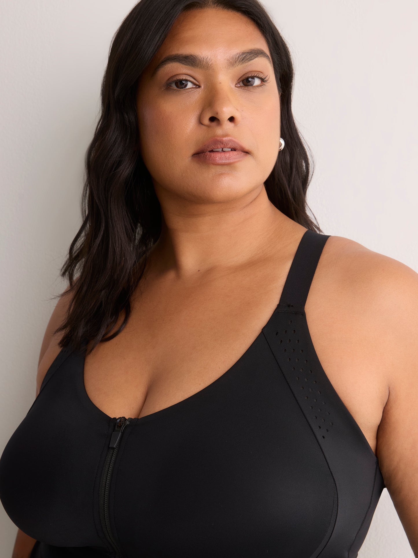 Black Wireless Medium Support Sports Bra with Front Zip Closure - Active Zone