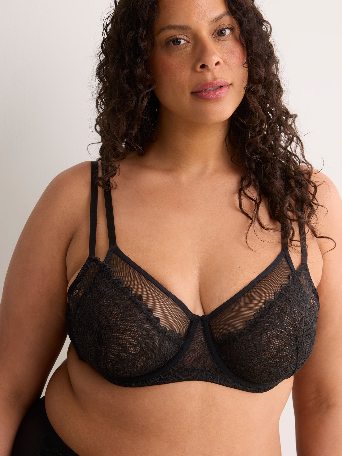 Black Unlined Underwire Double-Layer Lace Bra - Déesse Collection