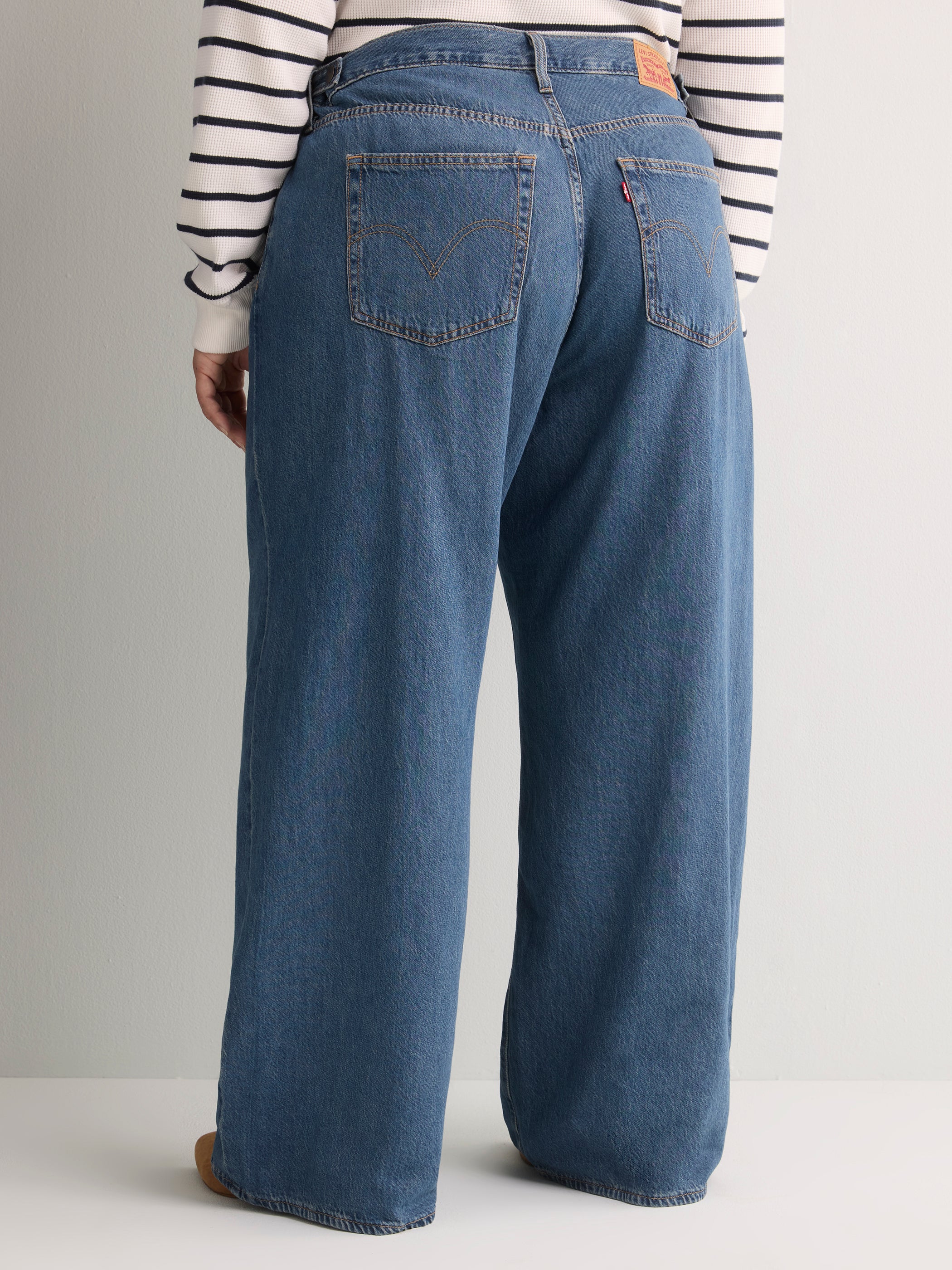 Medium Blue Cinch Baggy-Leg Jean - Levi's