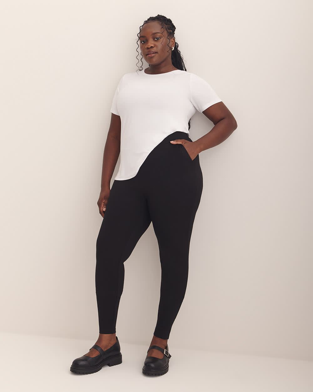 Legging noir en pointe de Rome avec poches, tissu responsable