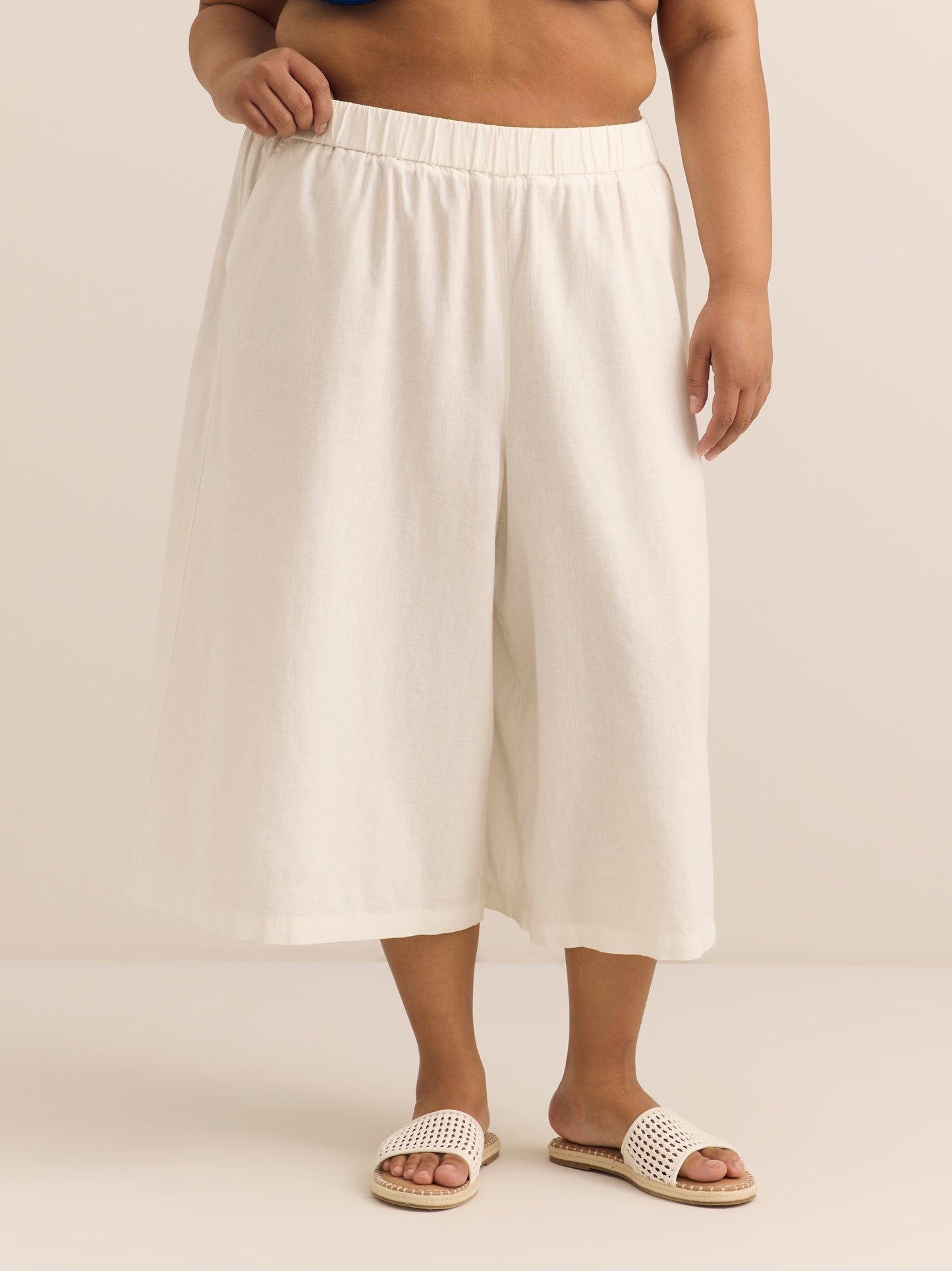 Linen Blend Cropped Wide-Leg Pant
