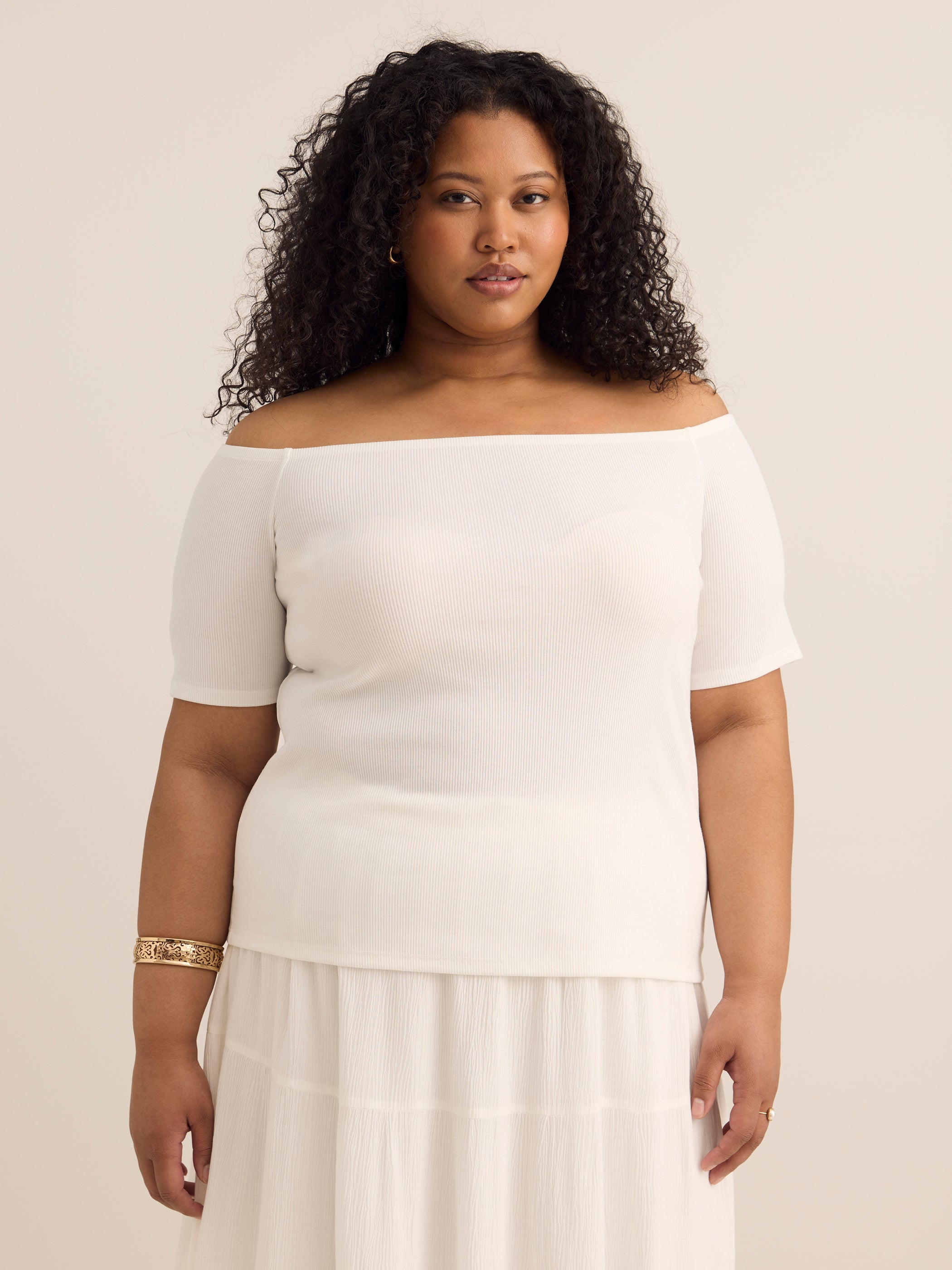 Off-Shoulder Ribbed Knit Fitted Top