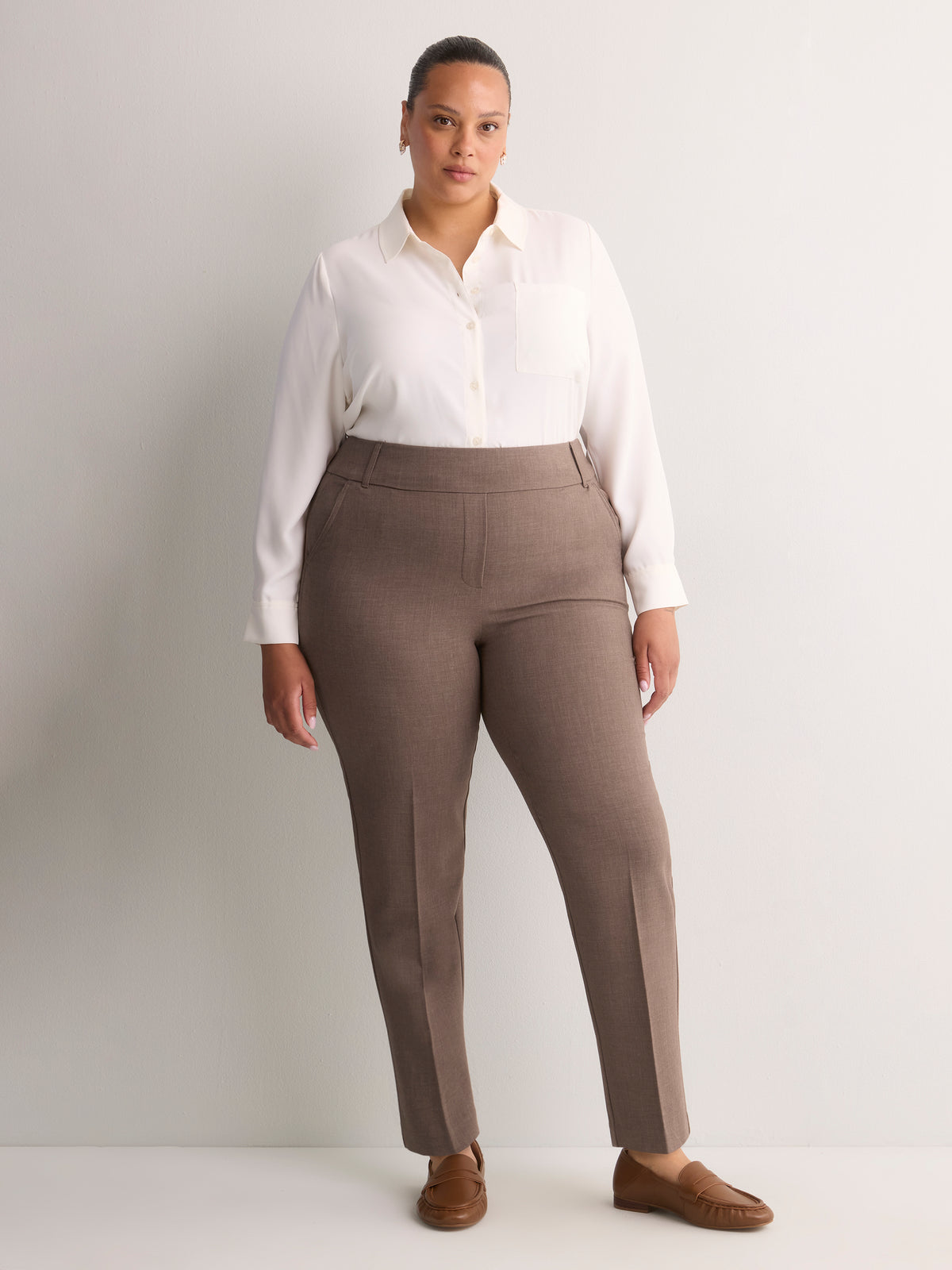 Petite, Brown Slim-Leg Savvy II Pull-On Pant