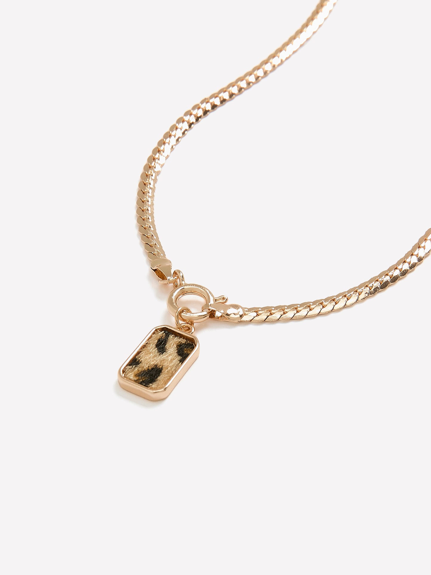 Short Golden Chain with Leopard-Print Pendant