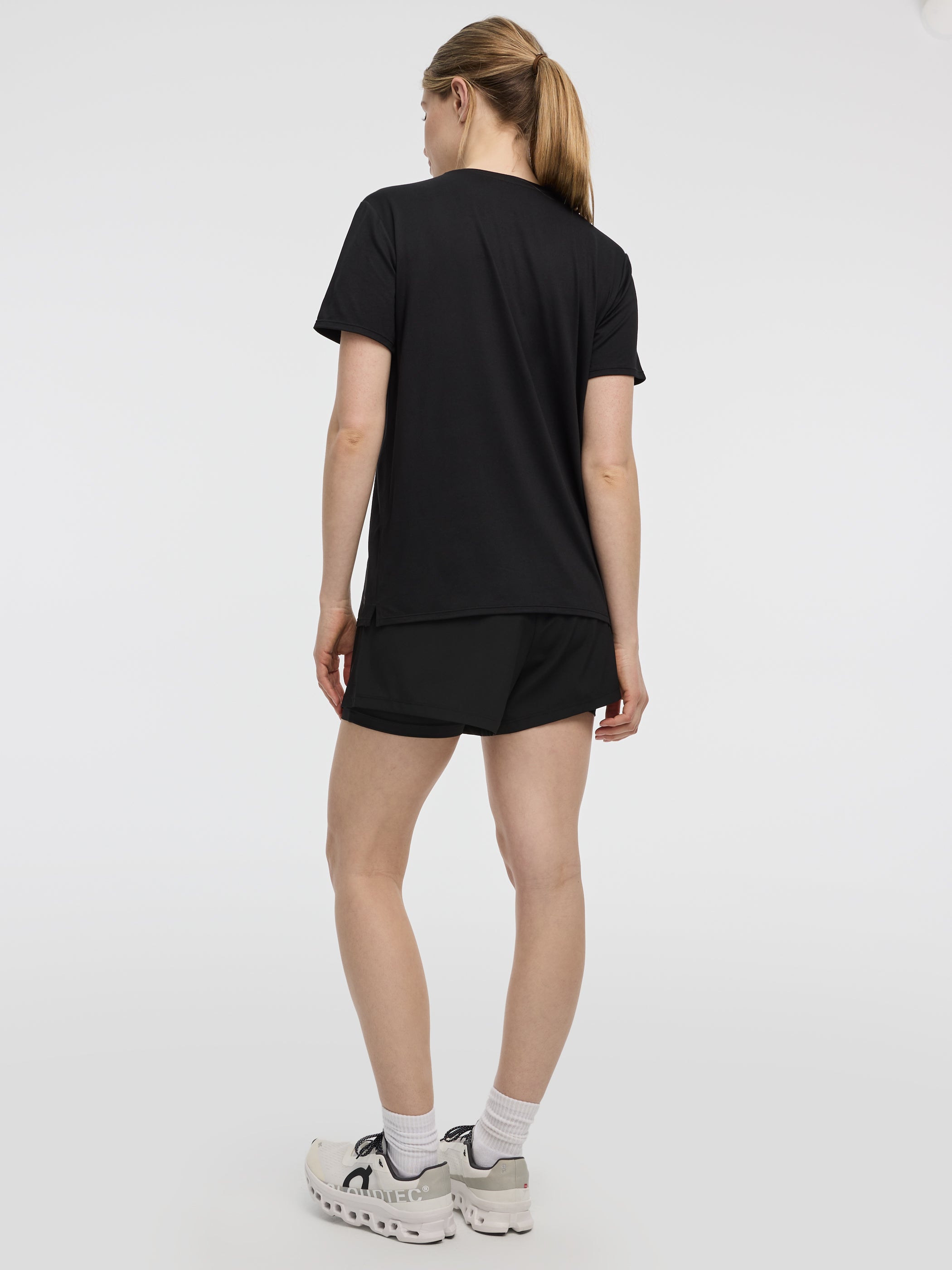 Crew-Neck Tee - DRY-LUX (R) Hyba Essentials