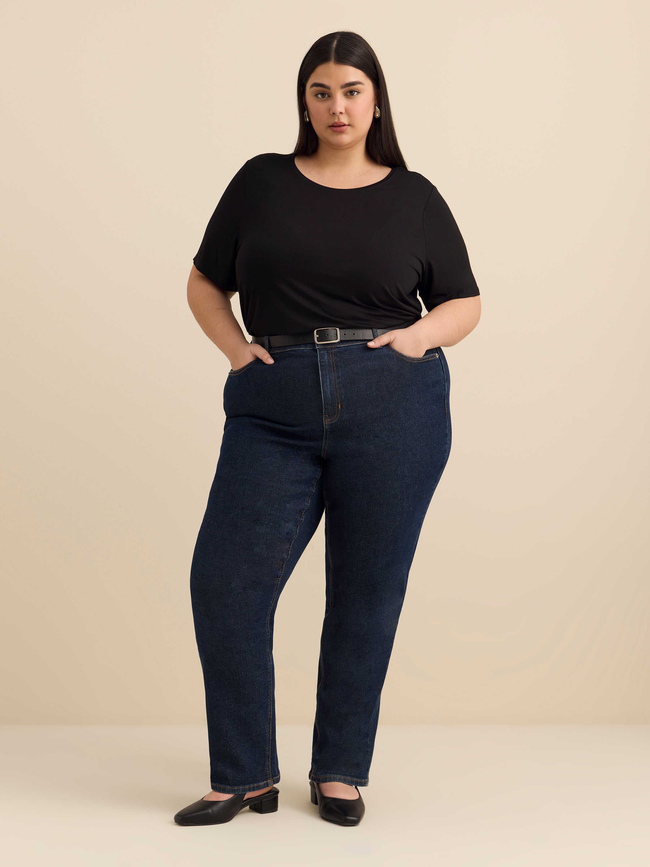 T-shirt à col rond, coupe moderne