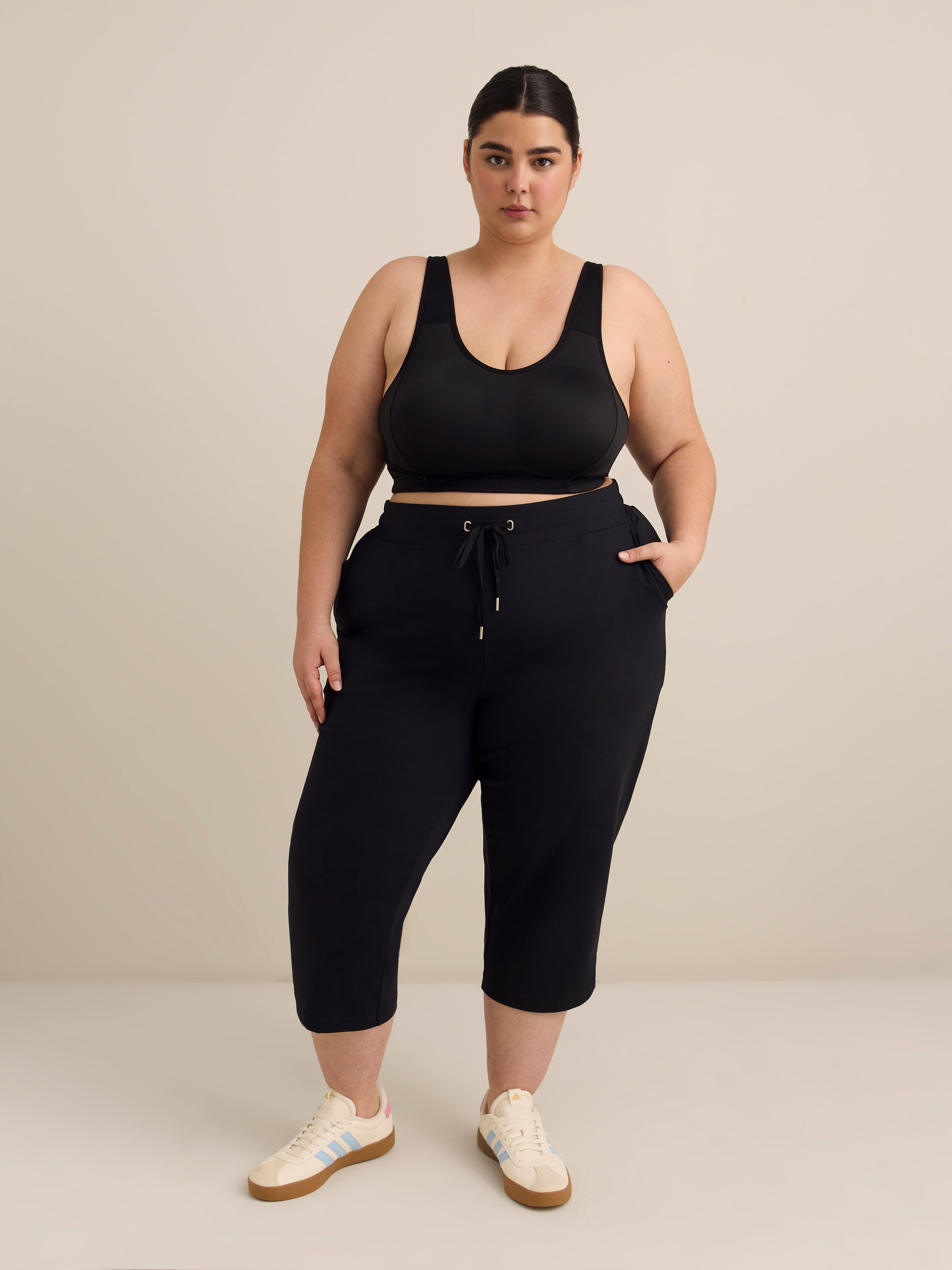 Active Zone Black Knit Capri Plus Size Women's Pants – Penningtons