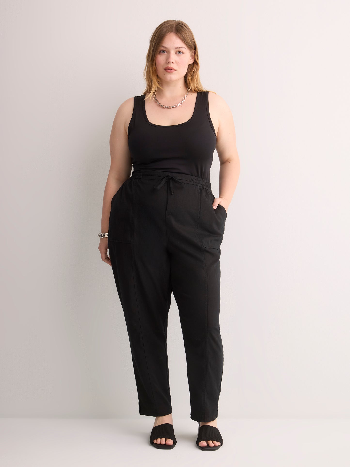 Linen Blend Tapered-Leg Pant