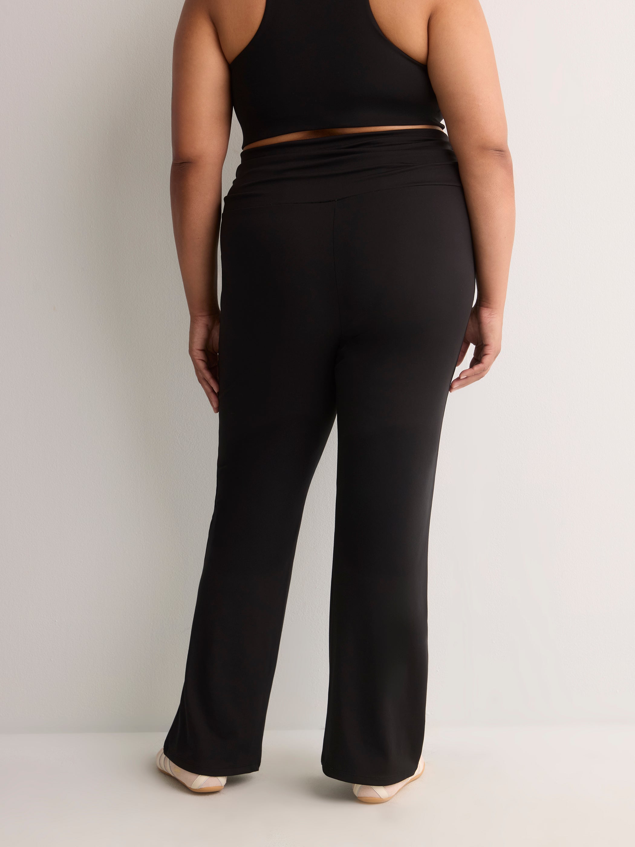 Responsible, Petite, Yoga Legging with Shirring Waistband - Active Zone