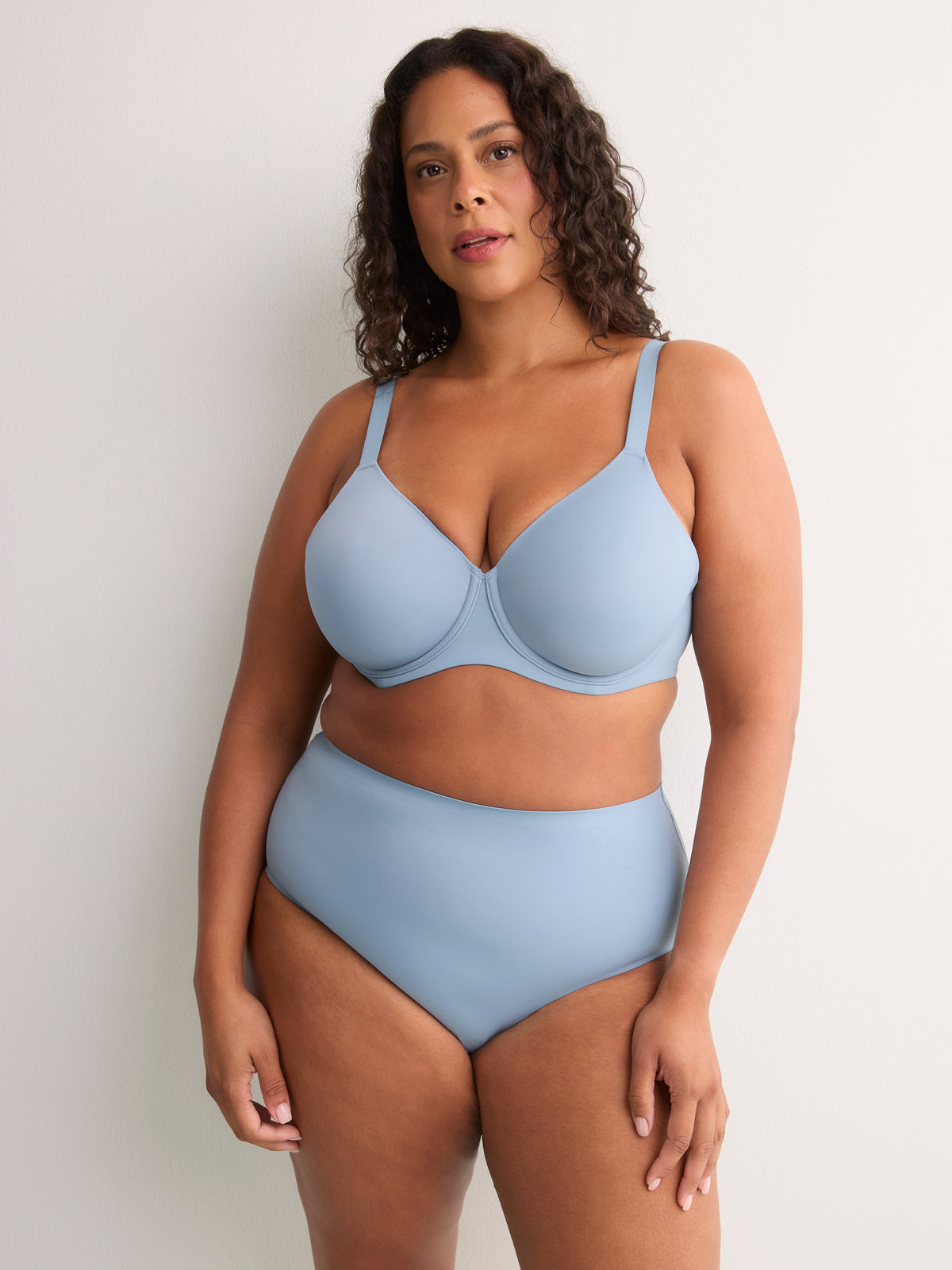 Essential Microfibre Lightly Padded Underwire T-Shirt Bra - tiVOGLIO