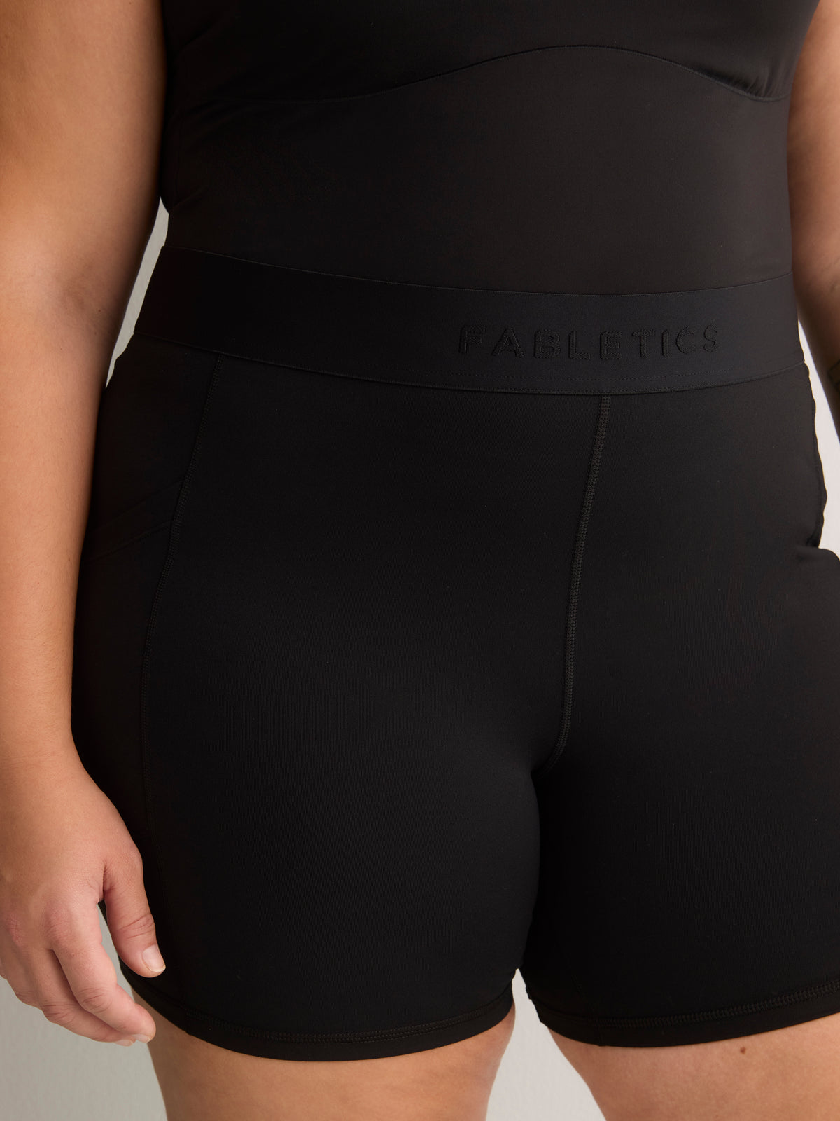 On The Go Black High-Waisted Biker Short - Fabletics
