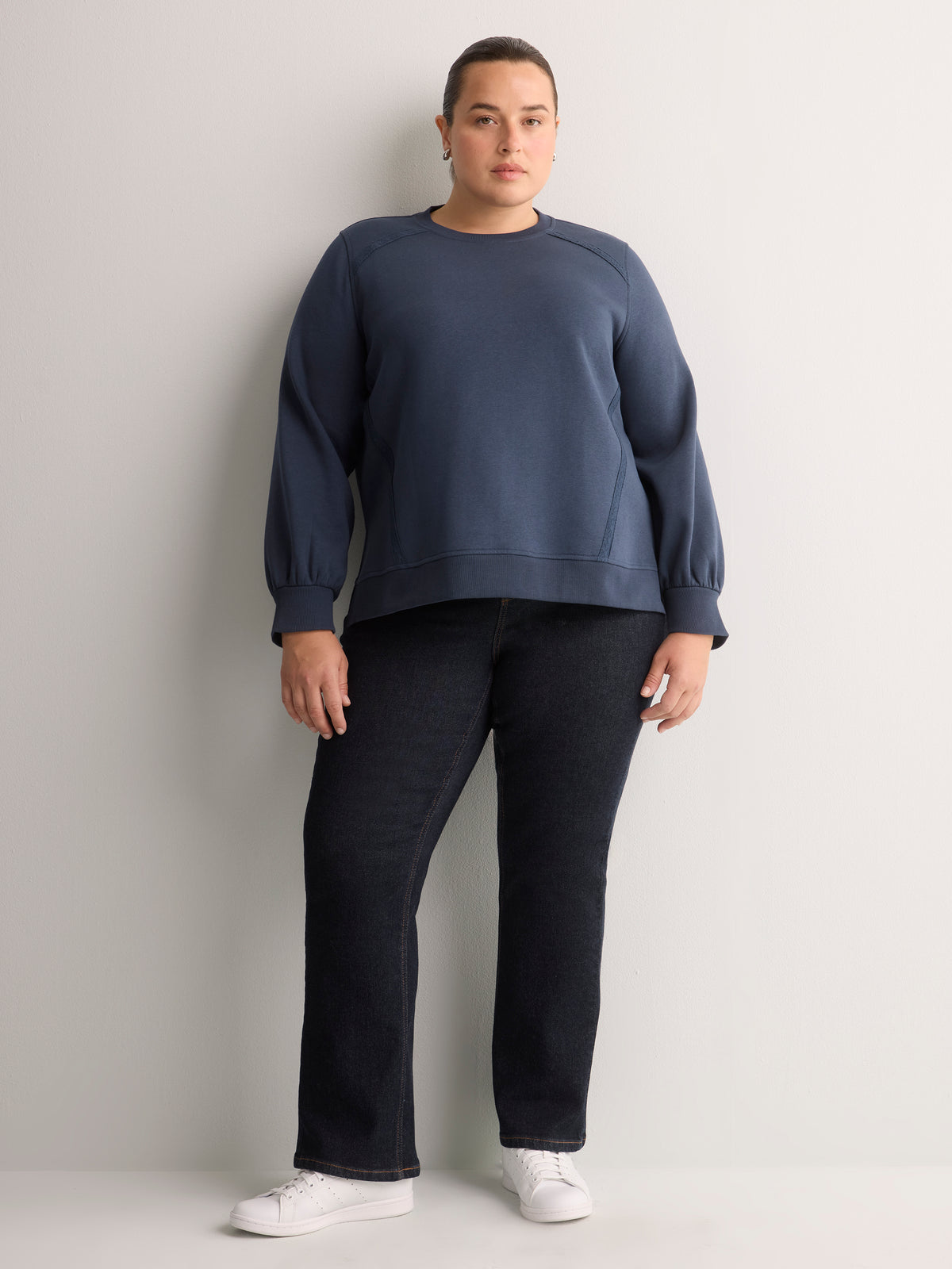 Loose Crew-Neck Fleece Sweatshirt with Long Balloon Sleeves