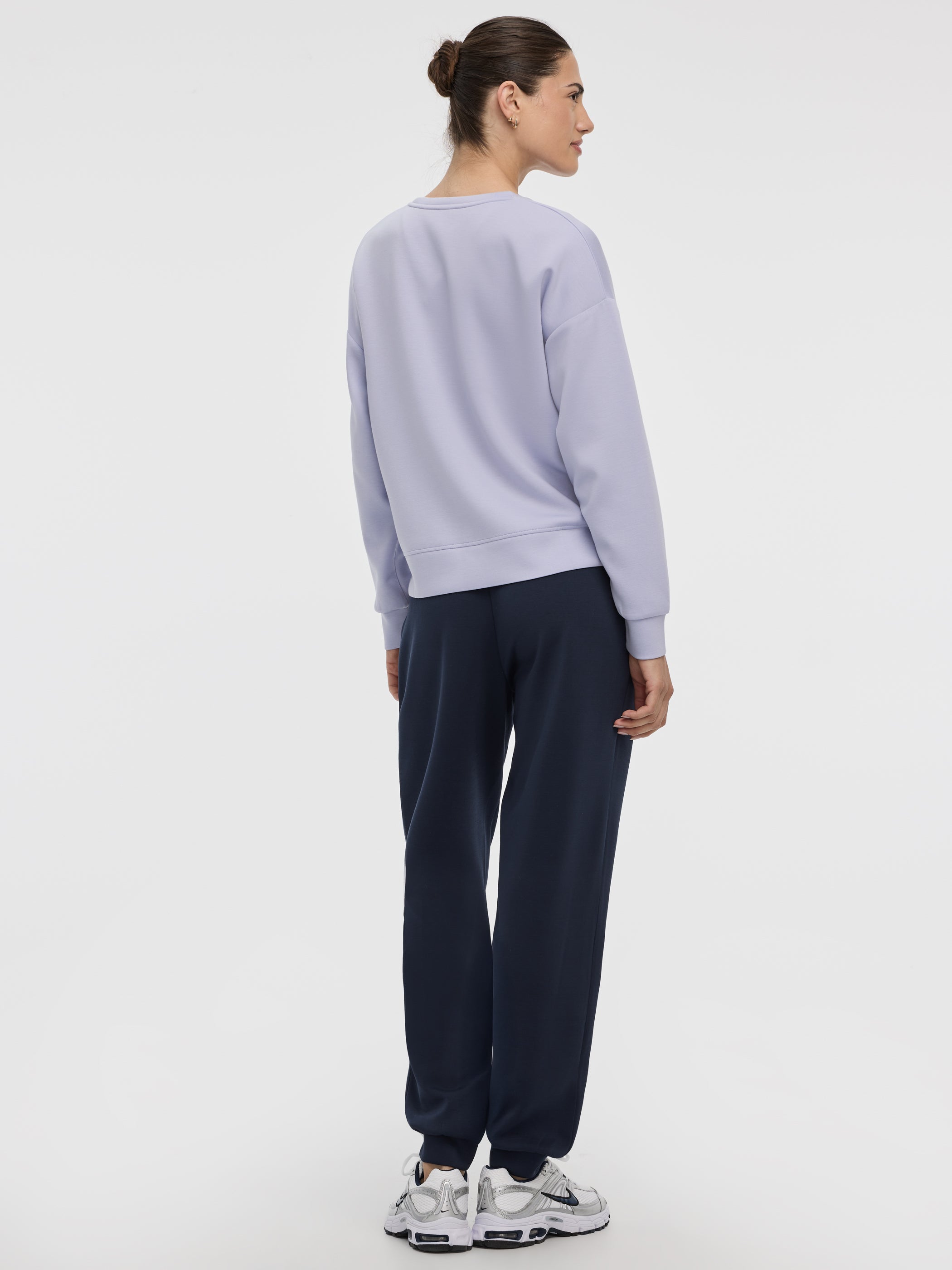 Crew-Neck Sweatshirt - HYLUX Hyba