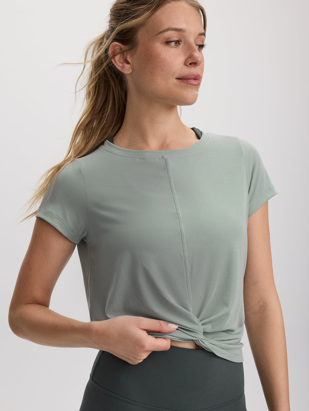 Short-Sleeve Crew-Neck T-Shirt with Twisted Detail - Hyba