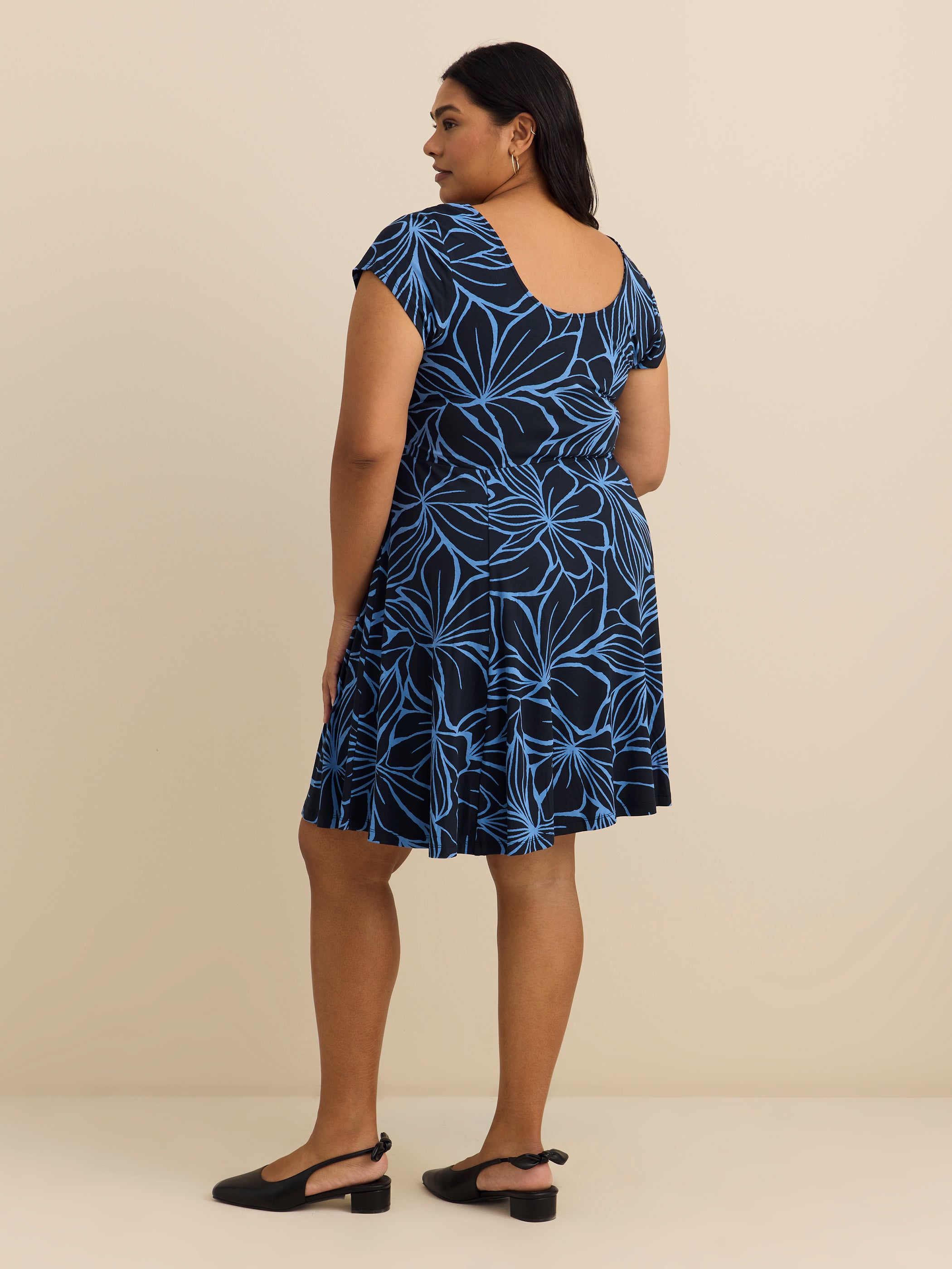 Responsible, Scoopneck Dress with Cap Sleeves