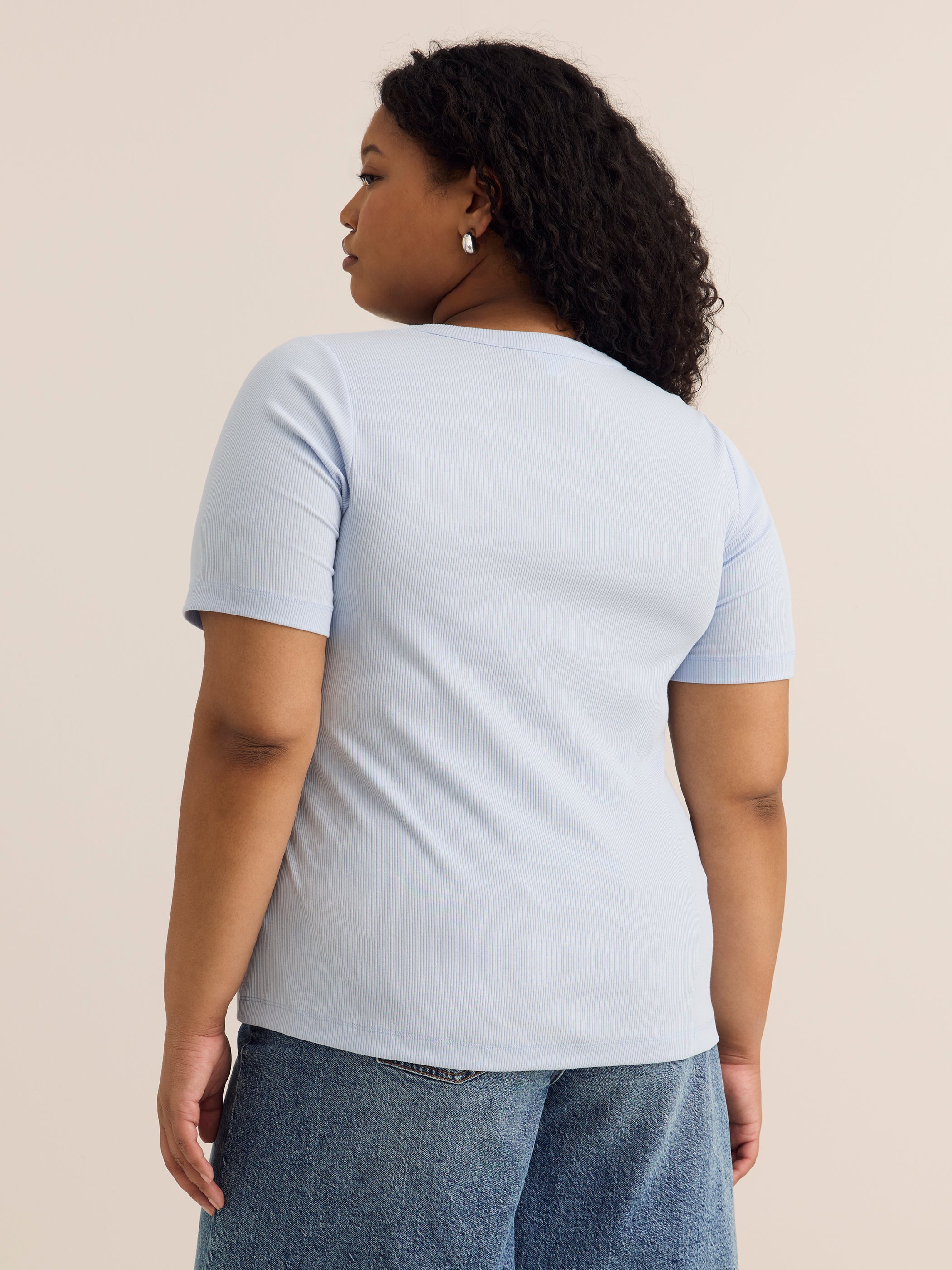 Fitted Short-Sleeve Rib Knit Cardigan