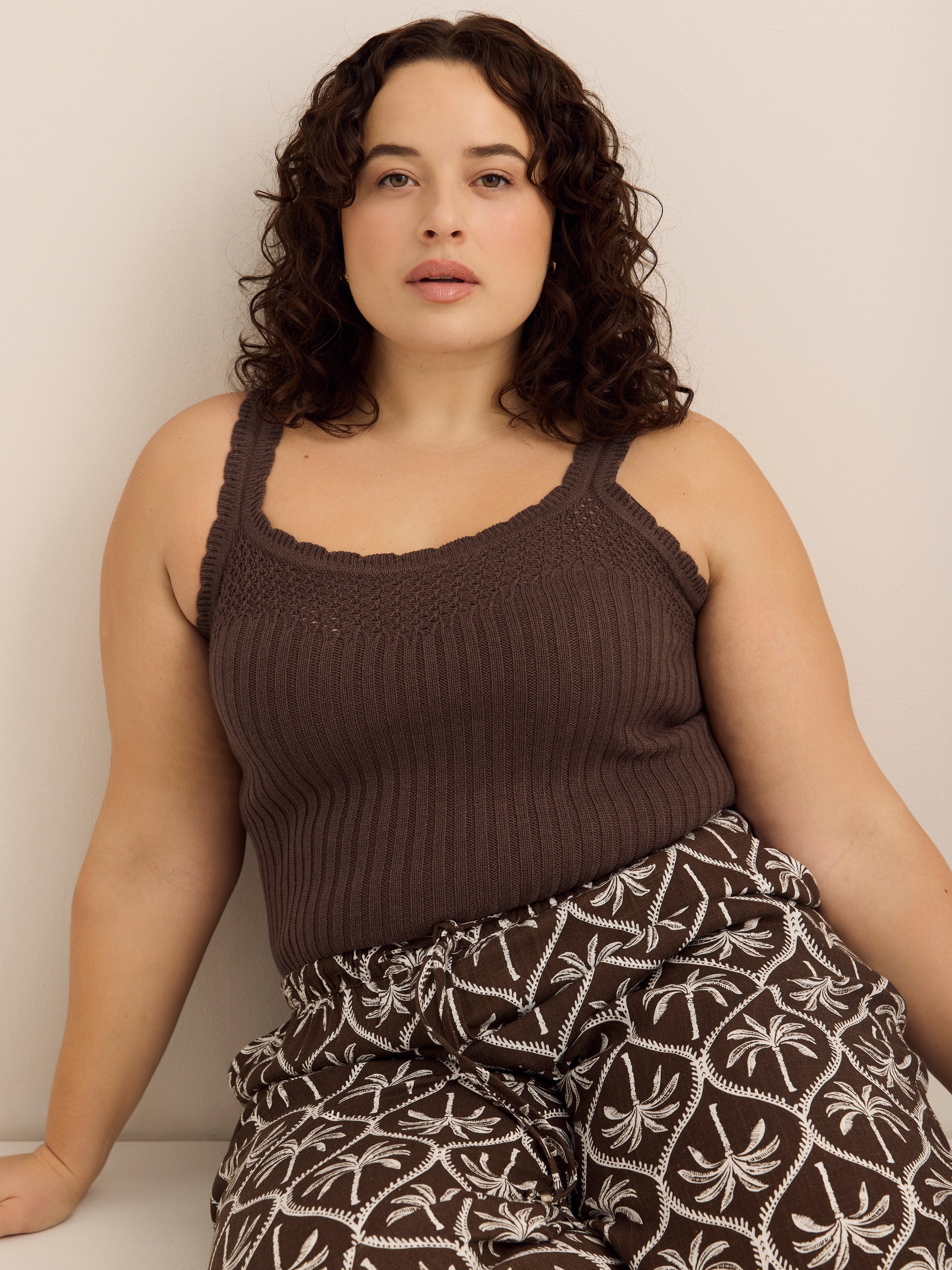 Heart-Shape Fancy-Stitched Sweater Tank