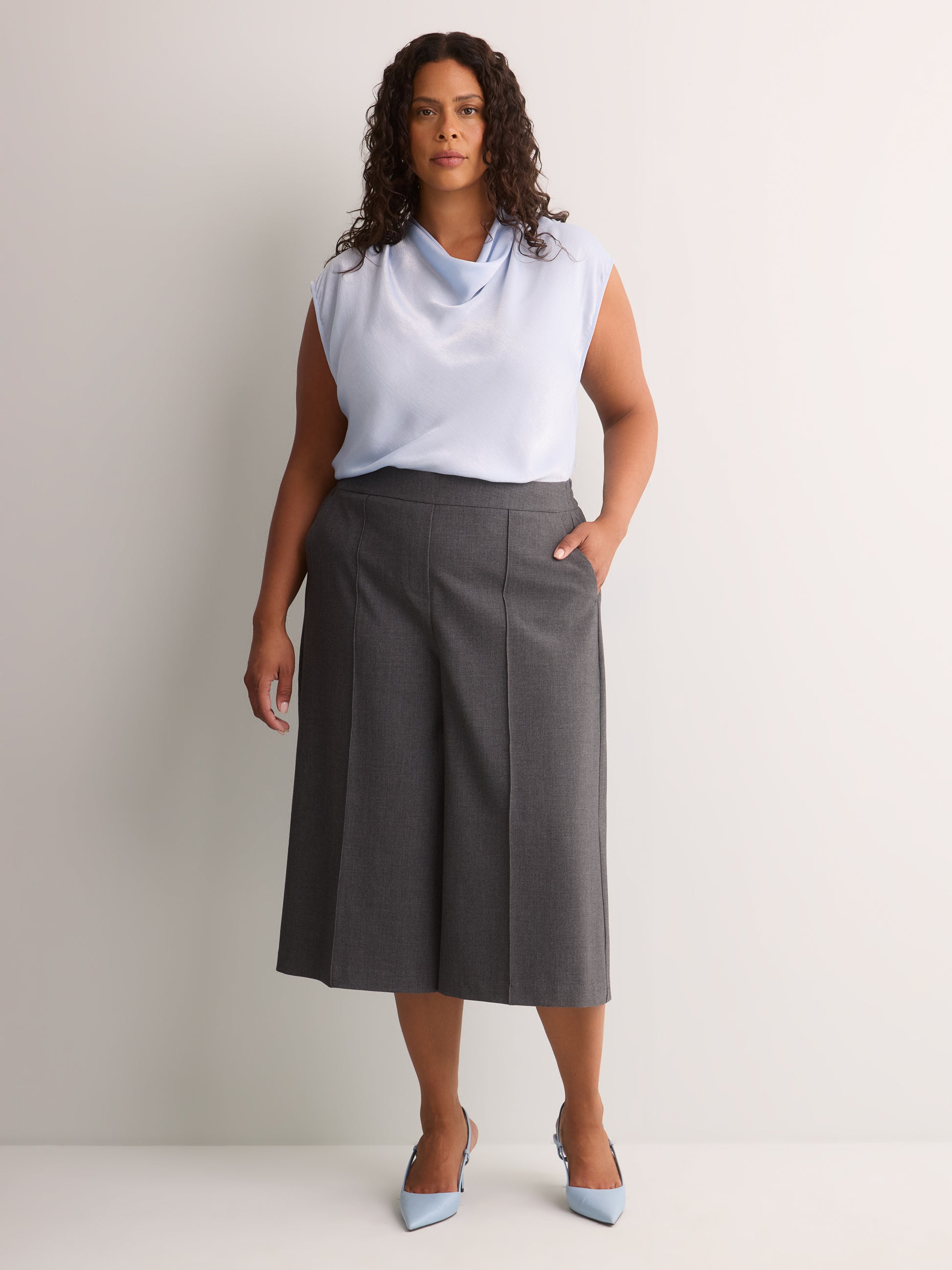 Pintuck Pull-On Crop Culotte Pant