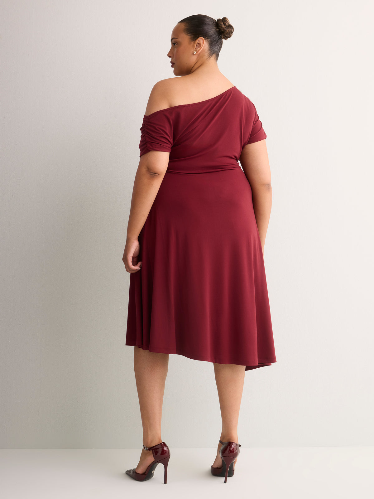 Asymmetrical Off-Shoulder Midi Dress - Addition Elle